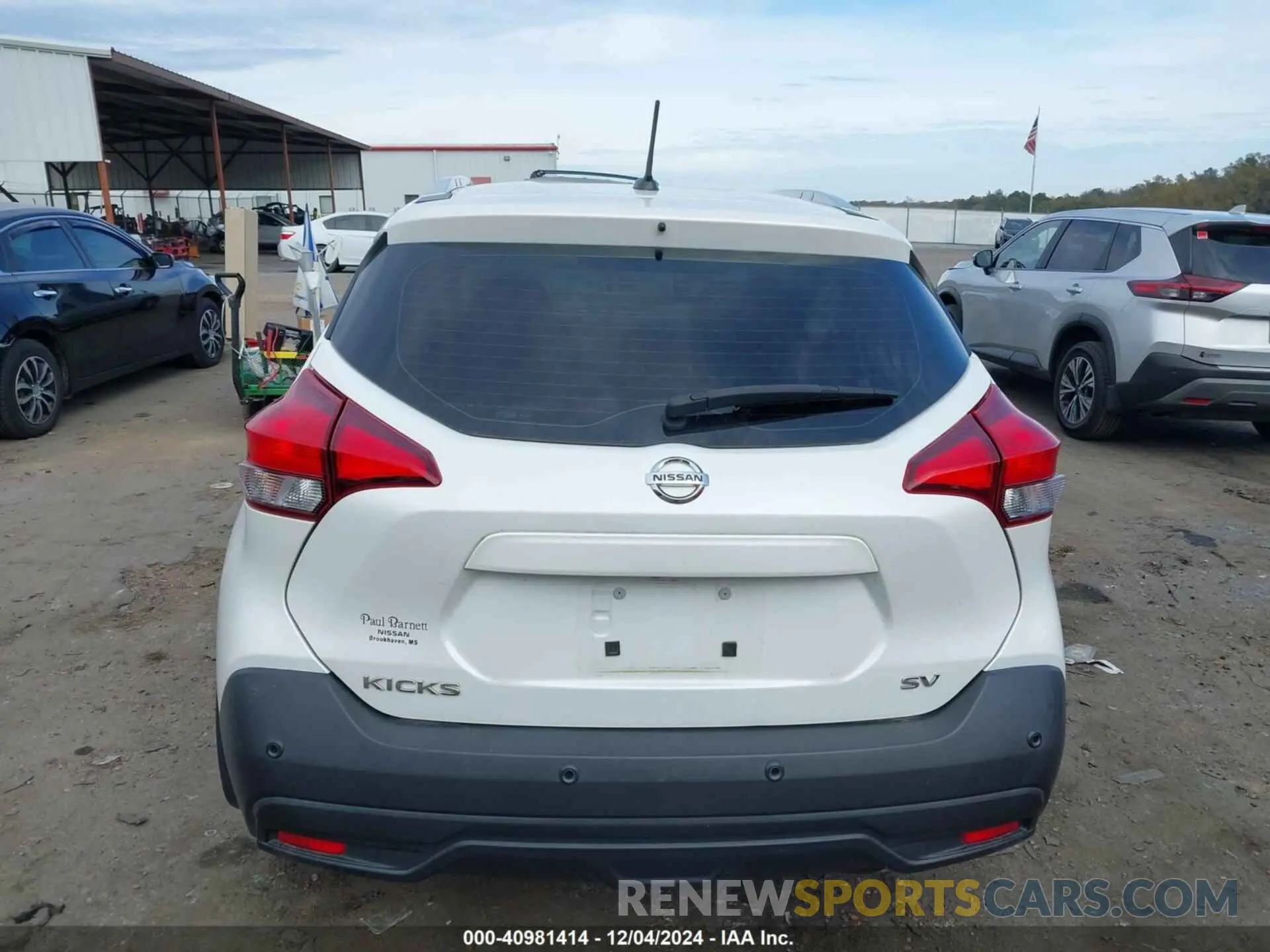 16 Photograph of a damaged car 3N1CP5CV1LL505729 NISSAN KICKS 2020