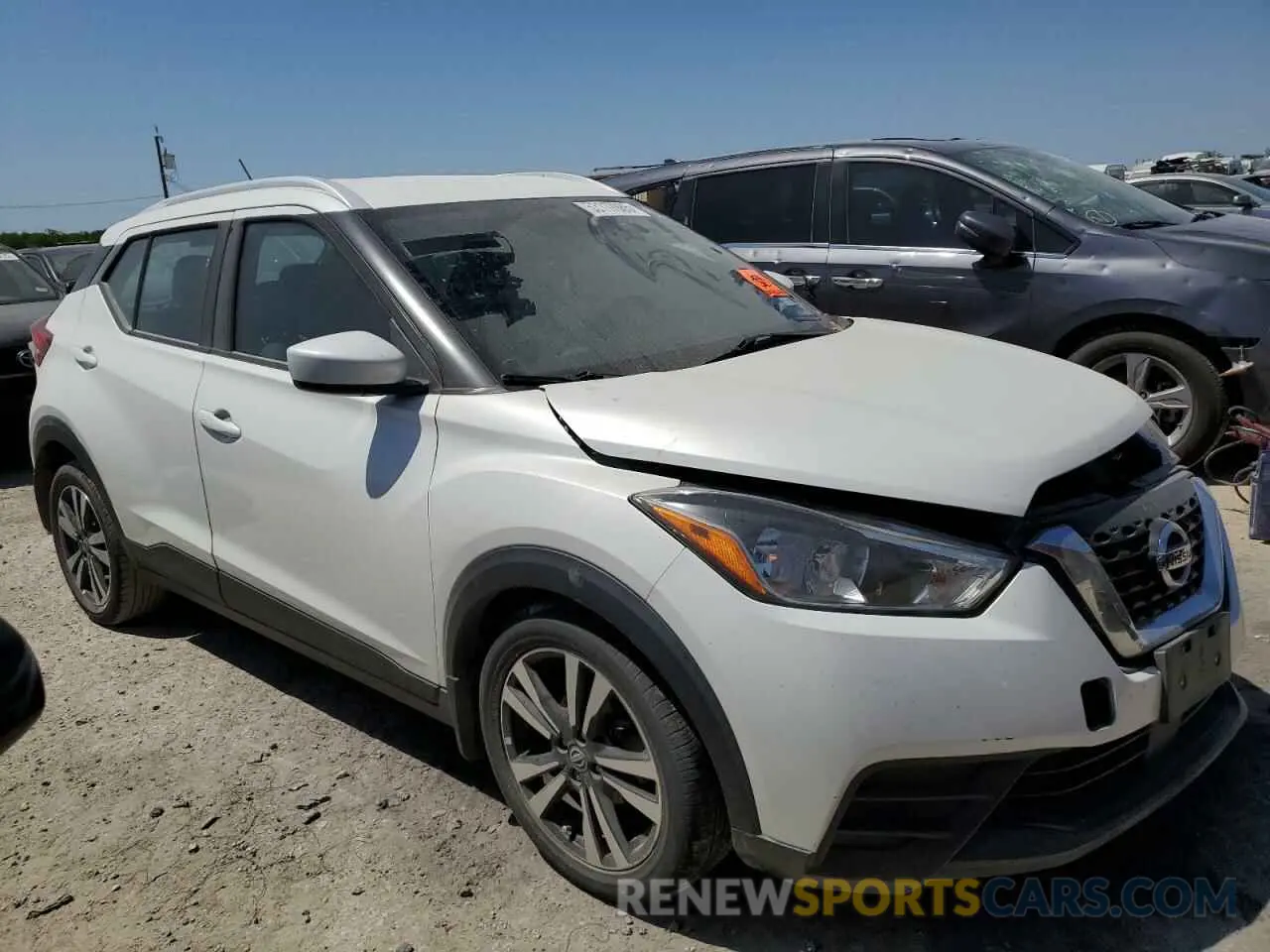 4 Фотография поврежденного автомобиля 3N1CP5CV1LL519937 NISSAN KICKS 2020
