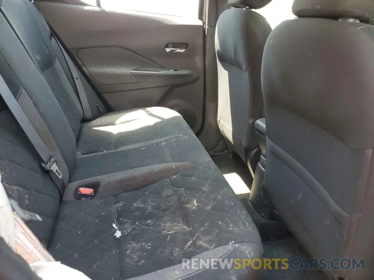 10 Photograph of a damaged car 3N1CP5CV1LL523535 NISSAN KICKS 2020
