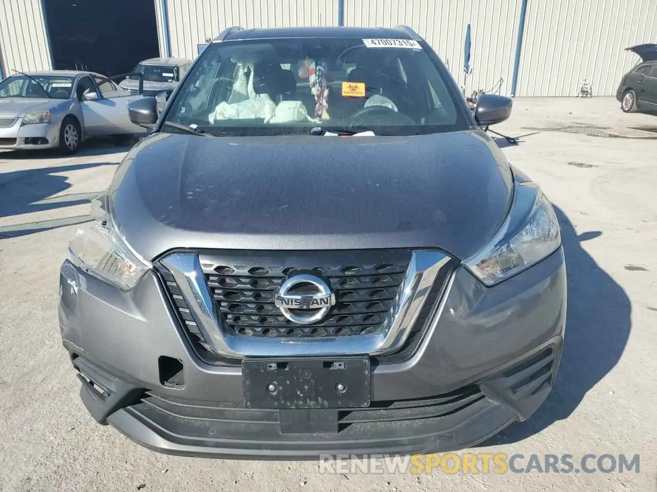 5 Photograph of a damaged car 3N1CP5CV2LL477827 NISSAN KICKS 2020