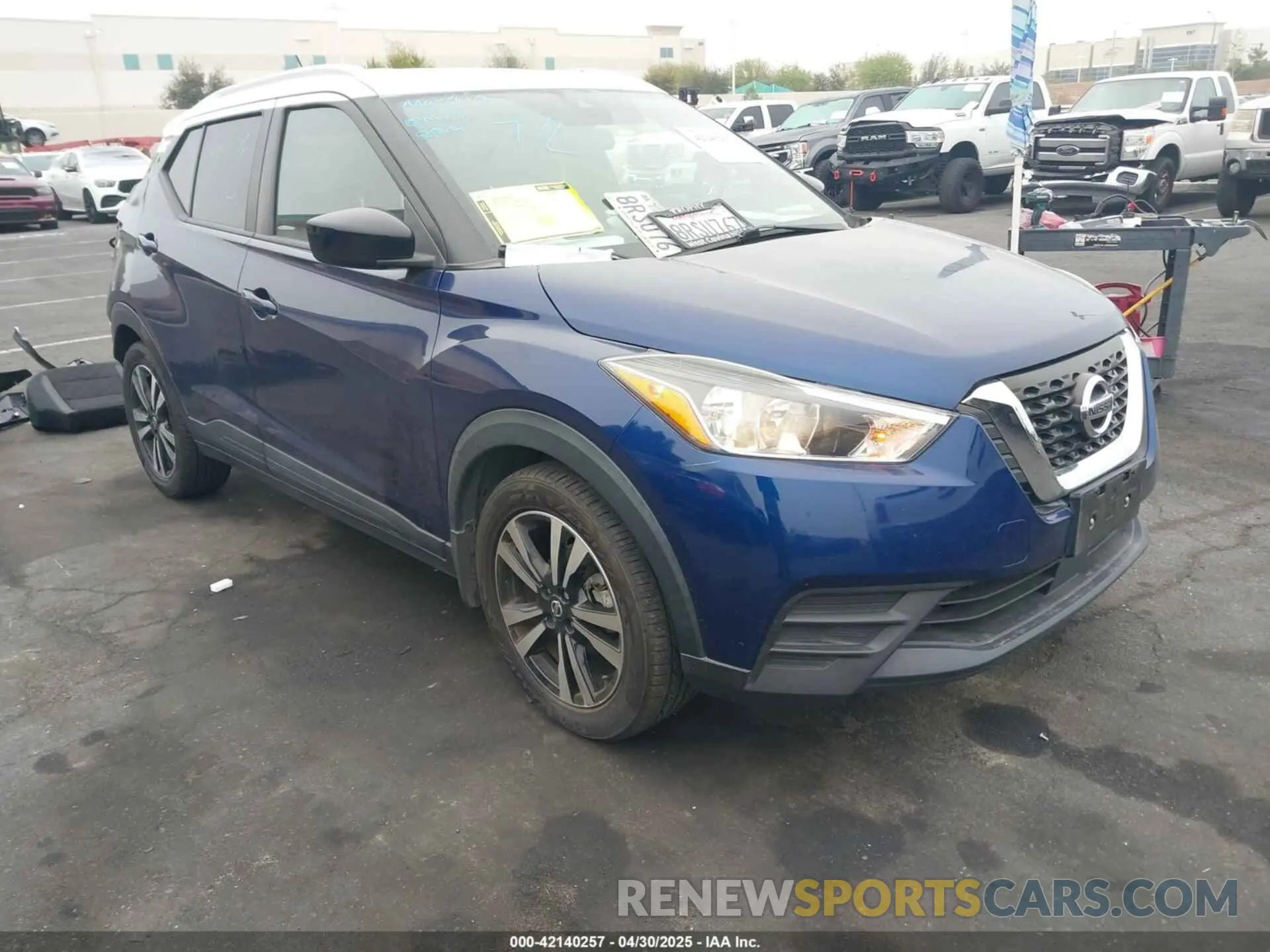 1 Photograph of a damaged car 3N1CP5CV2LL501138 NISSAN KICKS 2020
