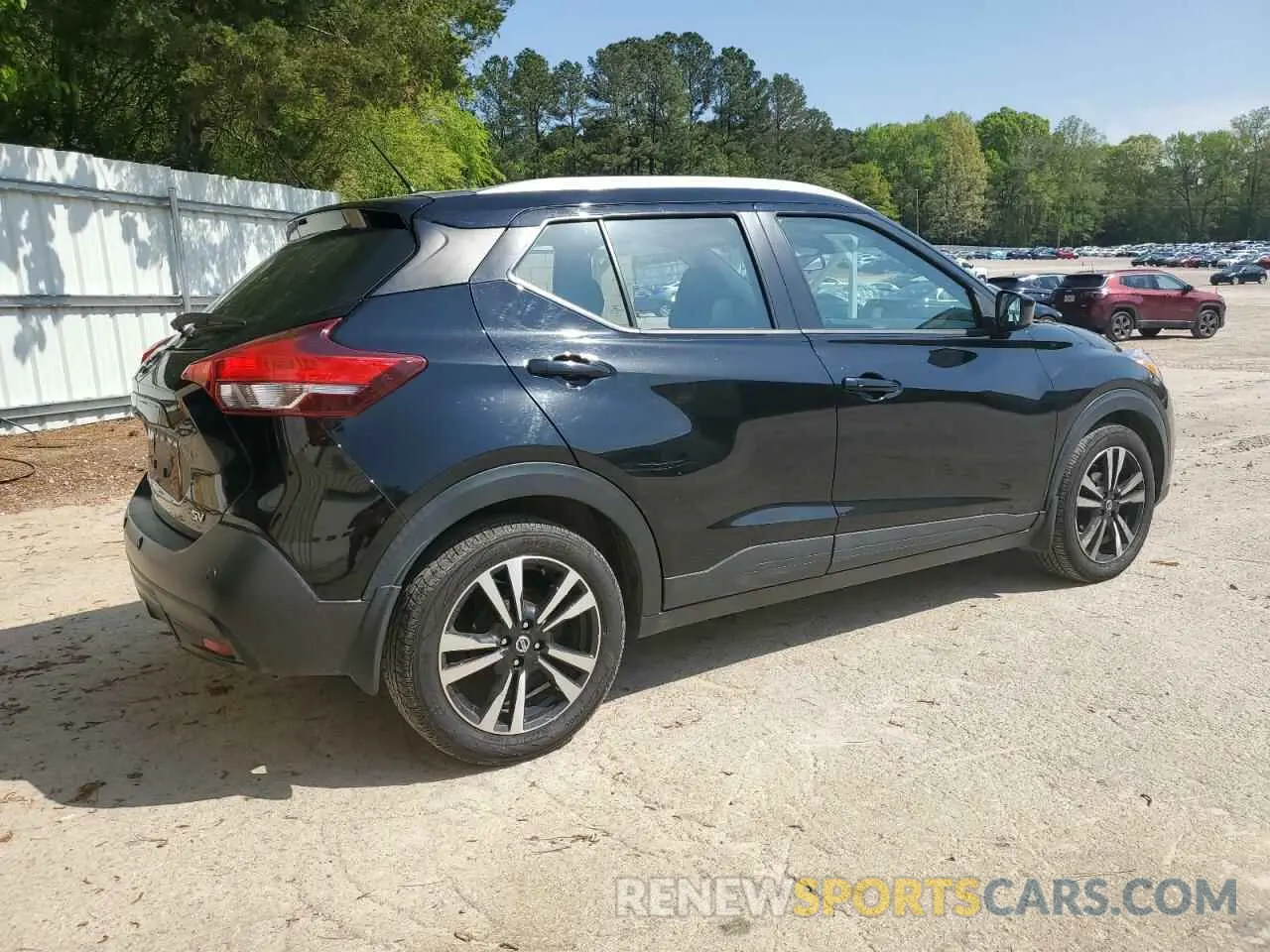 3 Photograph of a damaged car 3N1CP5CV2LL545592 NISSAN KICKS 2020