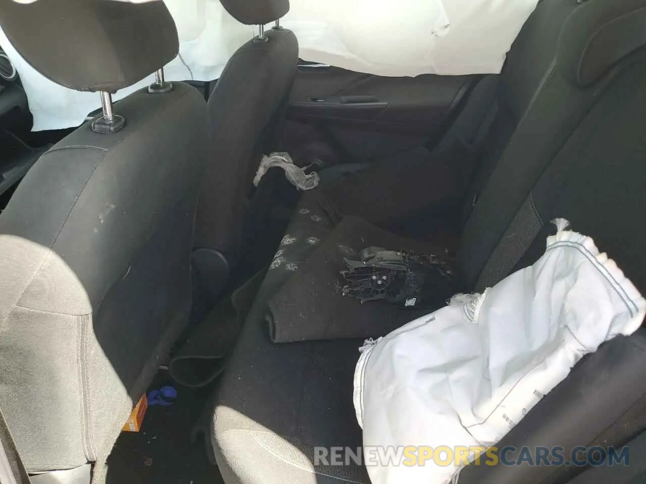 11 Photograph of a damaged car 3N1CP5CV3LL516960 NISSAN KICKS 2020