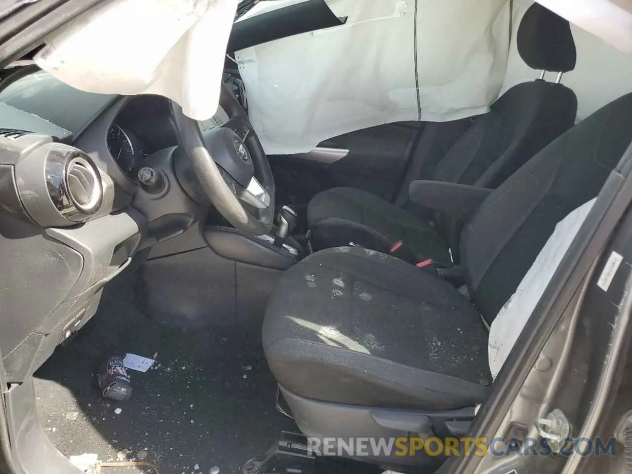 7 Photograph of a damaged car 3N1CP5CV3LL516960 NISSAN KICKS 2020