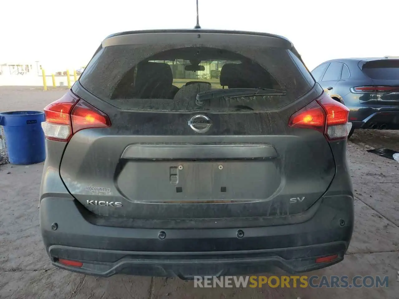 6 Photograph of a damaged car 3N1CP5CV3LL546444 NISSAN KICKS 2020