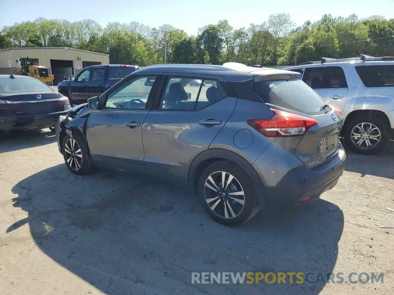 2 Photograph of a damaged car 3N1CP5CV4LL504882 NISSAN KICKS 2020