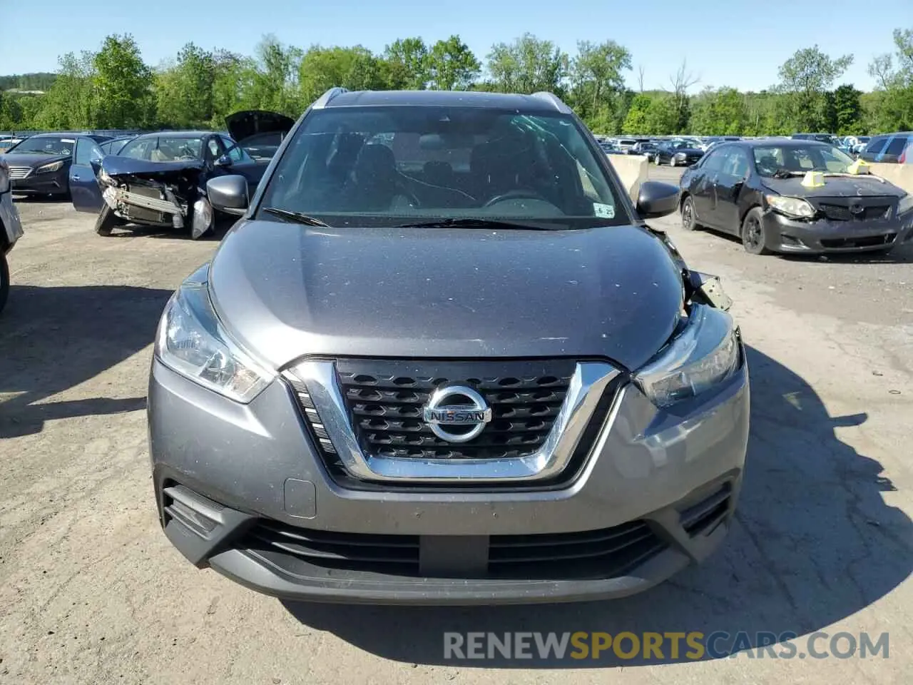 5 Photograph of a damaged car 3N1CP5CV4LL504882 NISSAN KICKS 2020