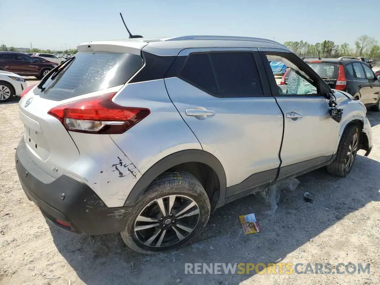 3 Photograph of a damaged car 3N1CP5CV4LL521083 NISSAN KICKS 2020