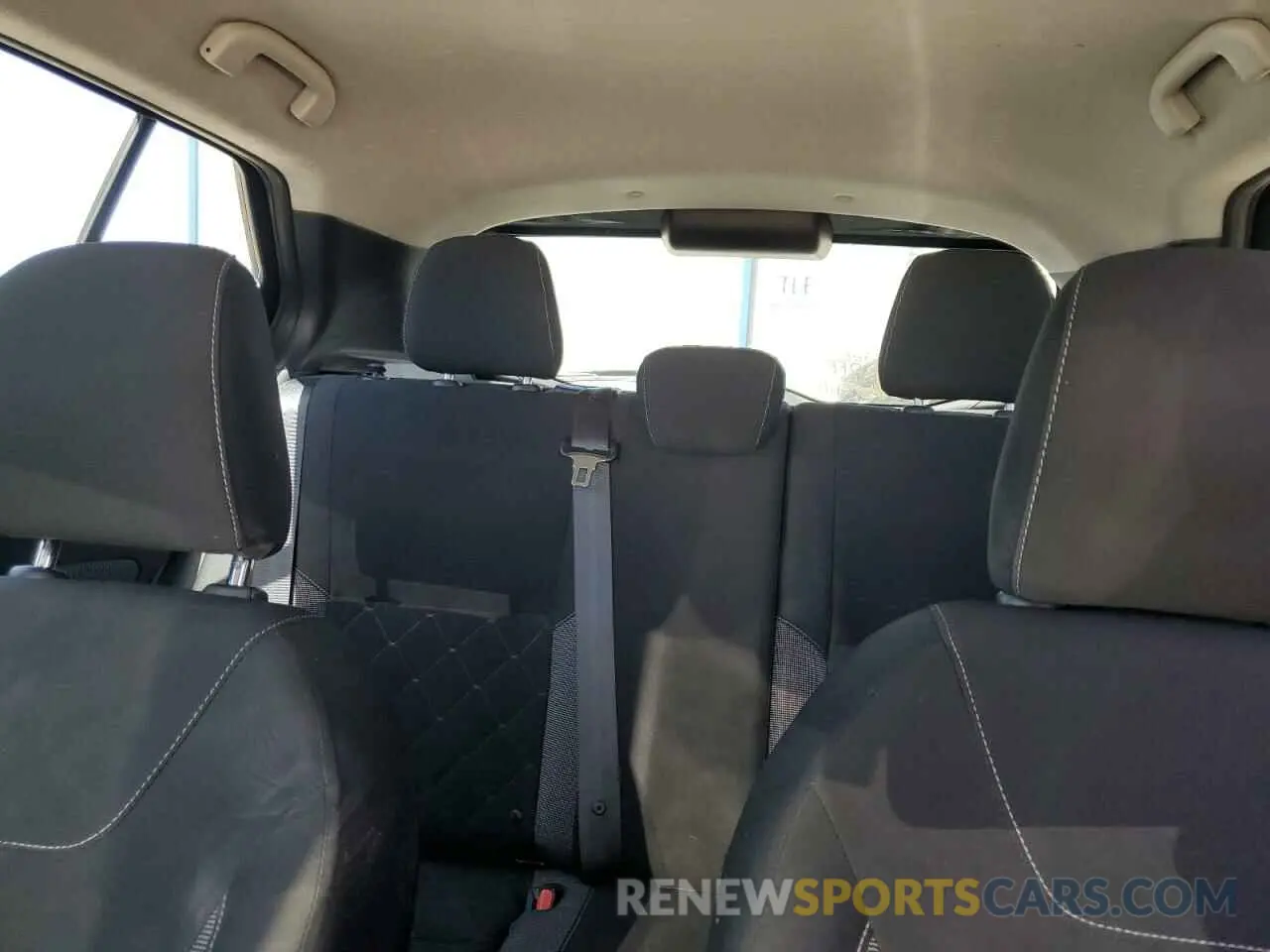 10 Photograph of a damaged car 3N1CP5CV4LL564841 NISSAN KICKS 2020