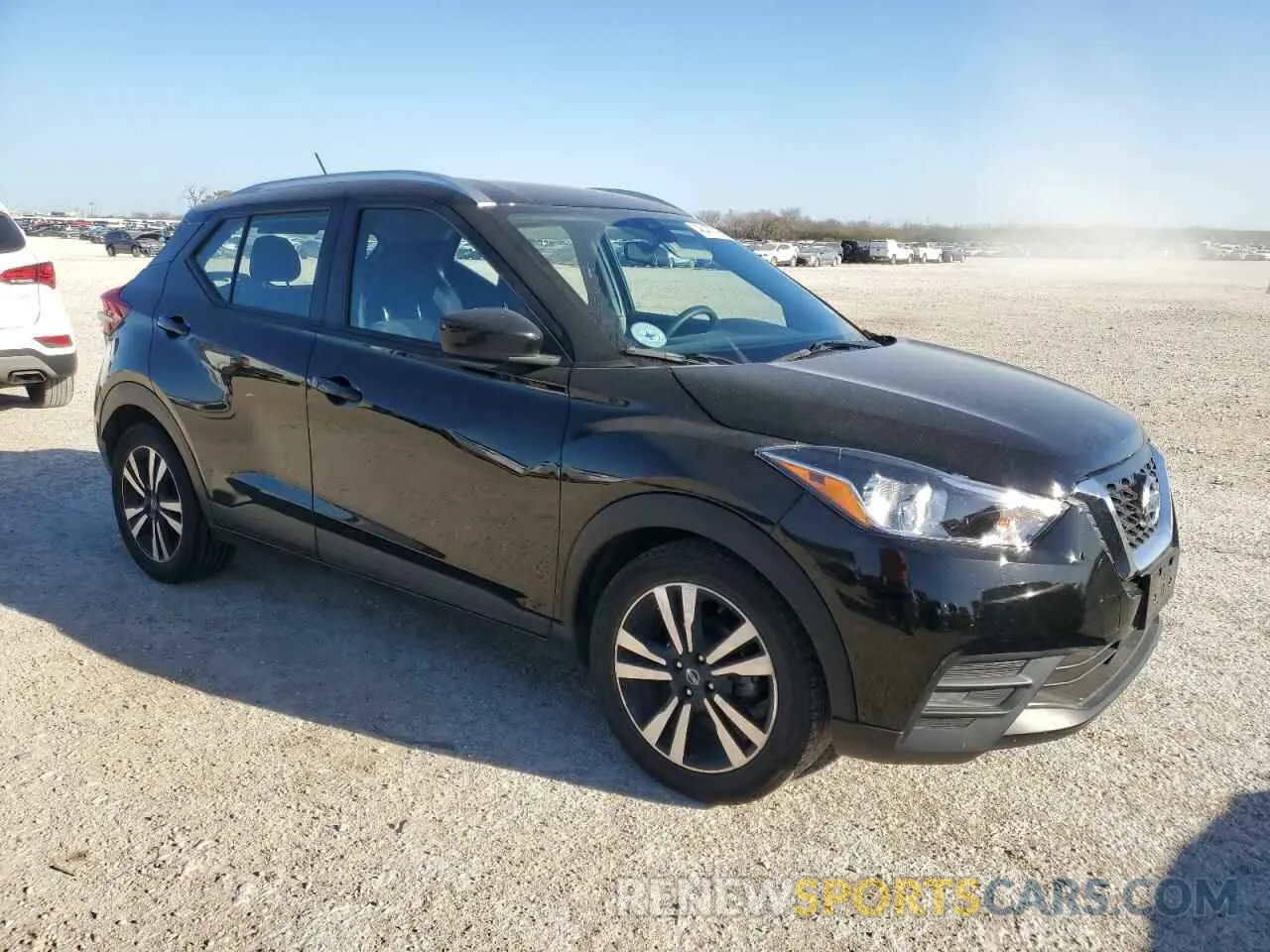 4 Фотография поврежденного автомобиля 3N1CP5CV5LL517785 NISSAN KICKS 2020