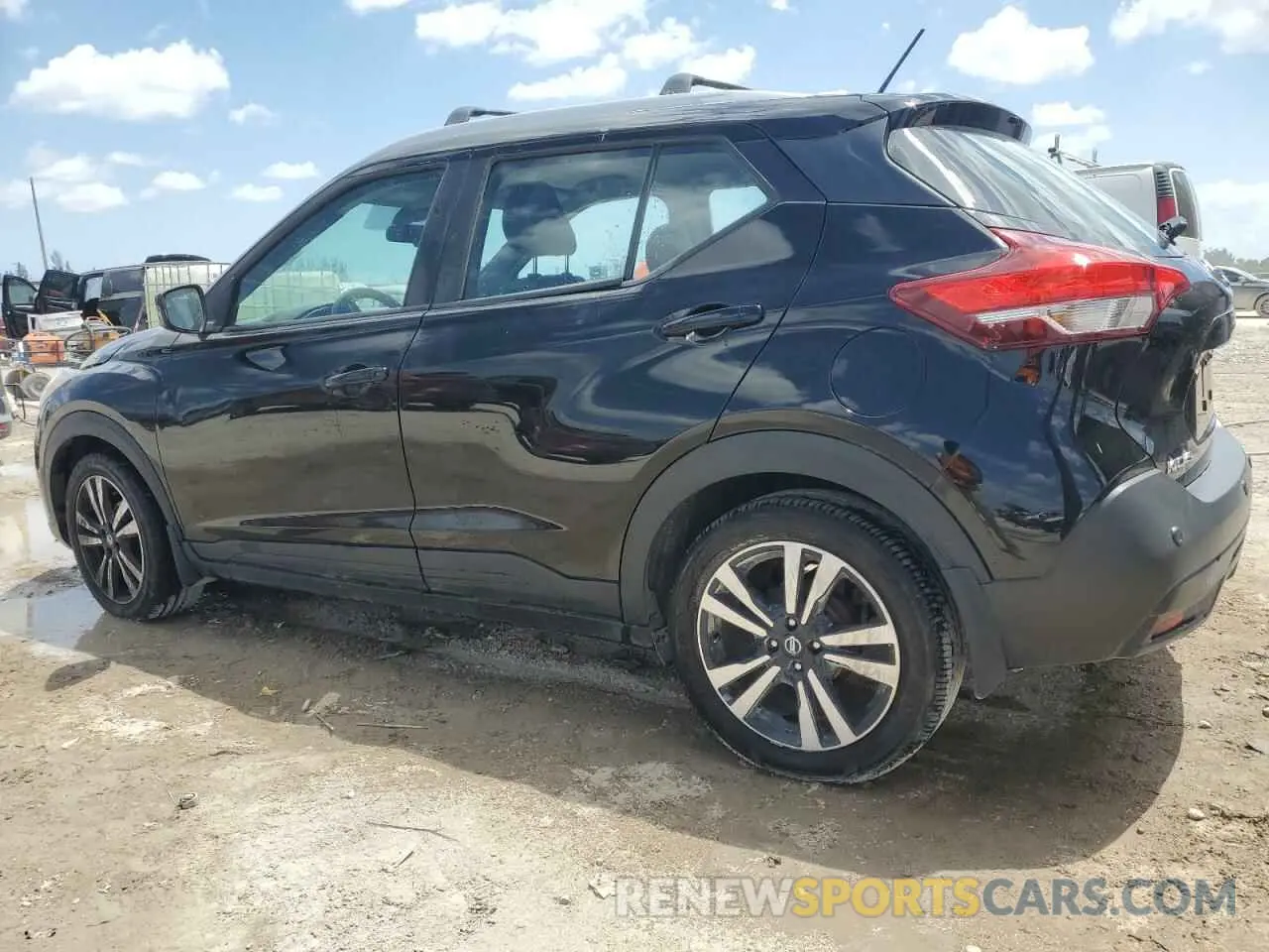 2 Photograph of a damaged car 3N1CP5CV6LL506052 NISSAN KICKS 2020