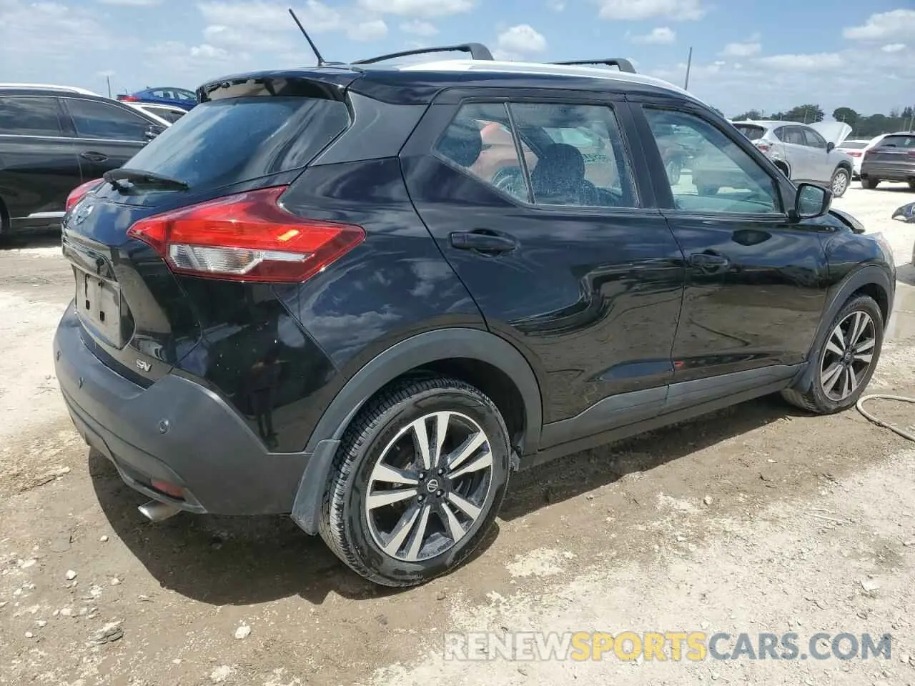 3 Photograph of a damaged car 3N1CP5CV6LL506052 NISSAN KICKS 2020