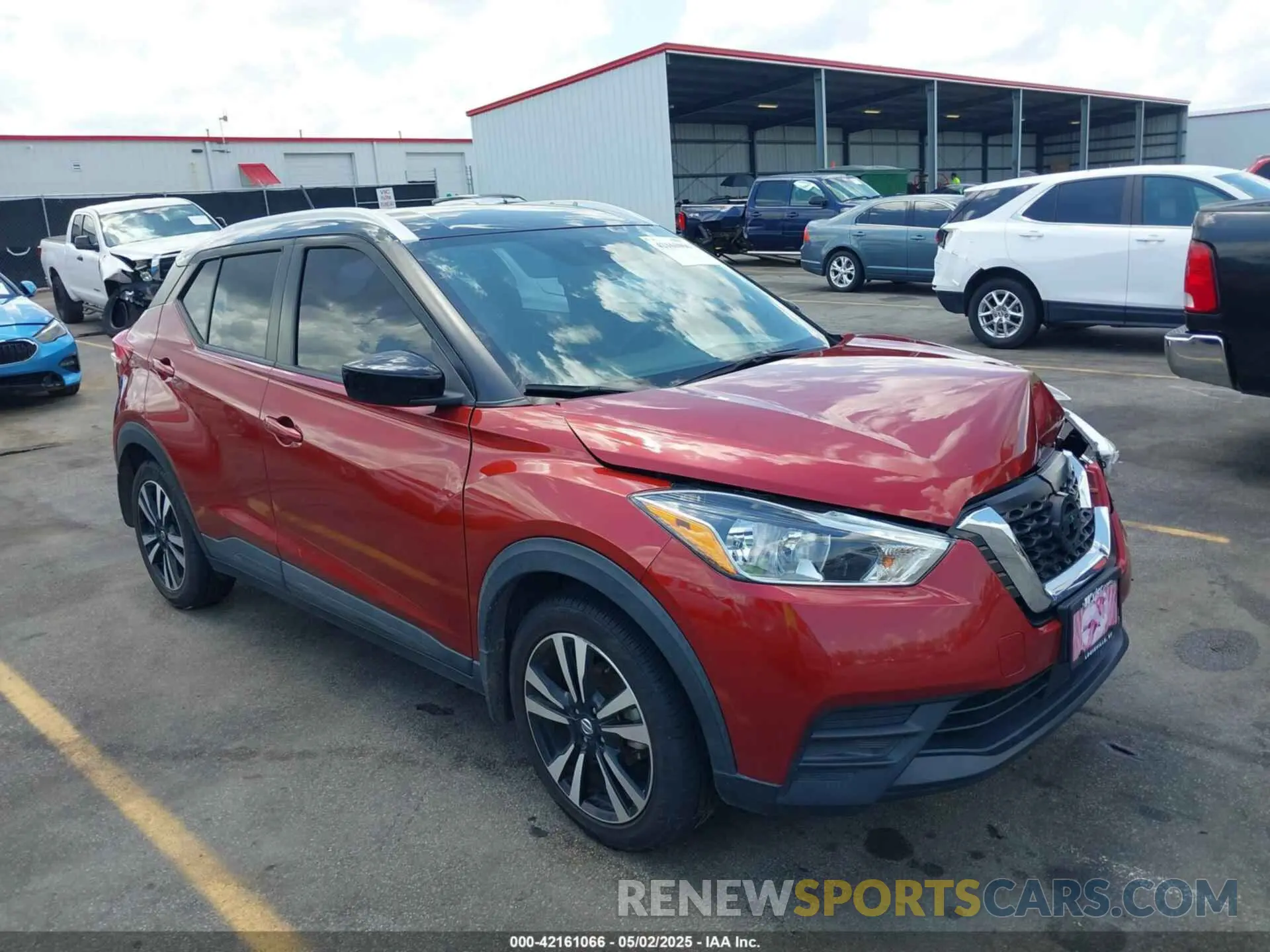 1 Photograph of a damaged car 3N1CP5CV7LL574165 NISSAN KICKS 2020