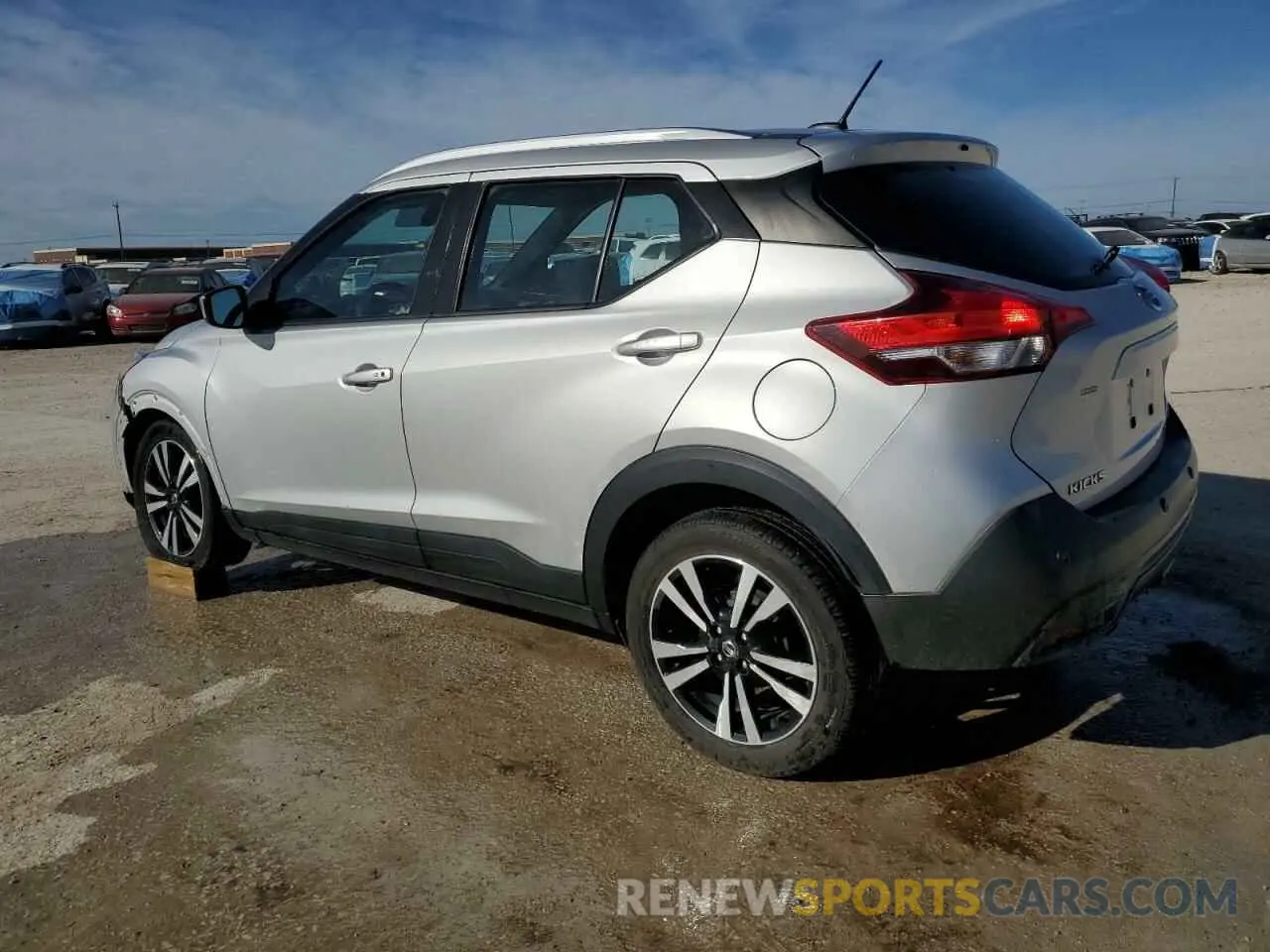 2 Photograph of a damaged car 3N1CP5CV8LL489268 NISSAN KICKS 2020
