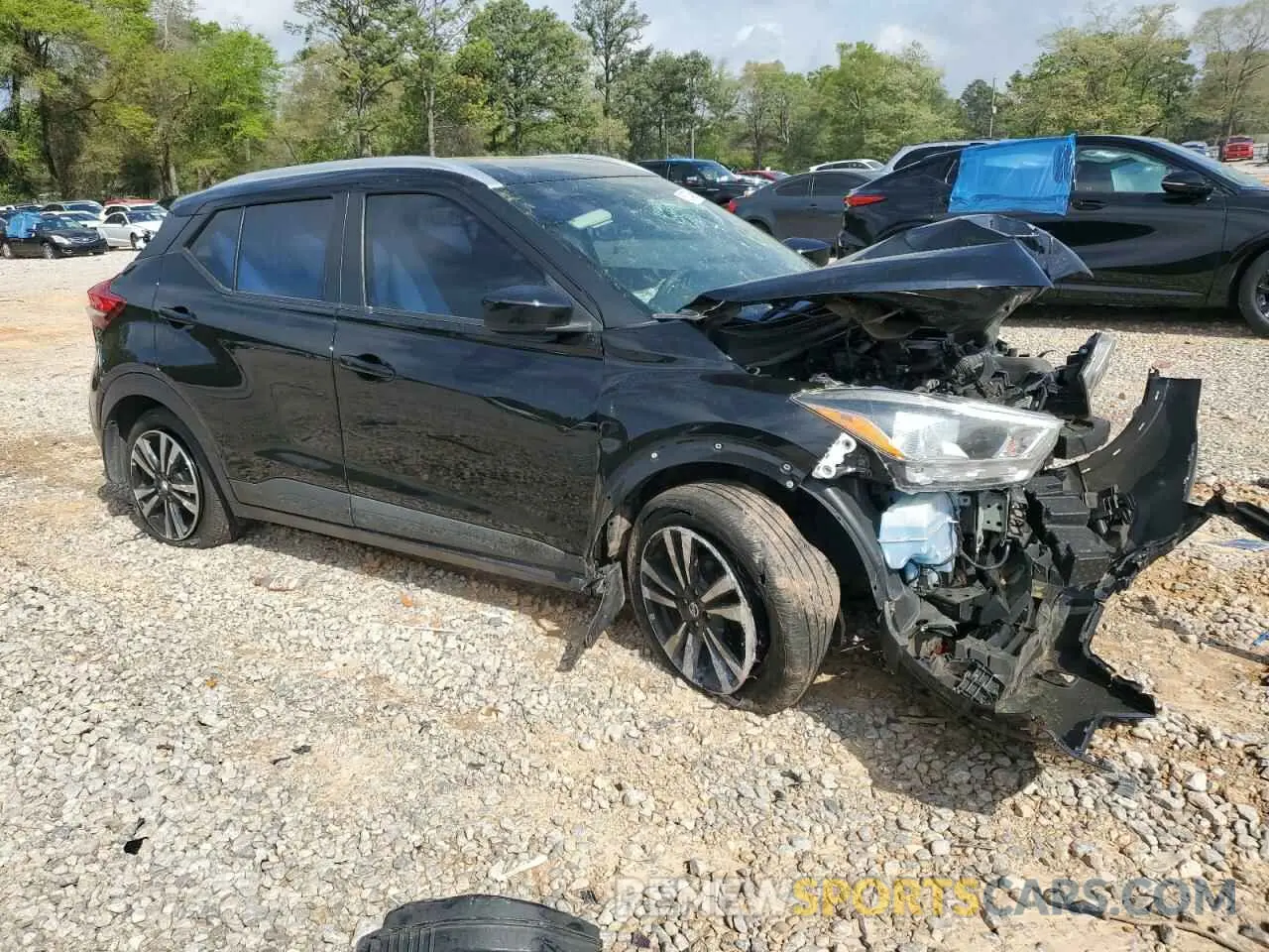 4 Photograph of a damaged car 3N1CP5CV8LL545869 NISSAN KICKS 2020