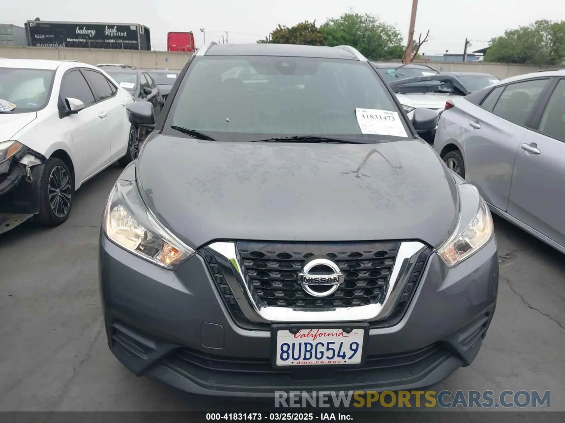 13 Photograph of a damaged car 3N1CP5CV8LL565765 NISSAN KICKS 2020