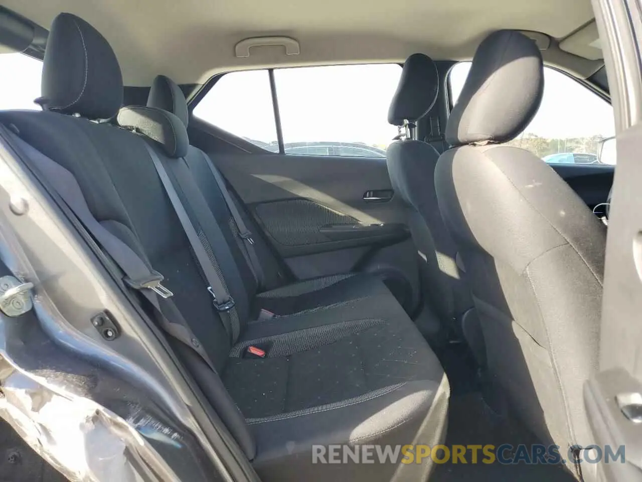 11 Photograph of a damaged car 3N1CP5CV9LL535206 NISSAN KICKS 2020
