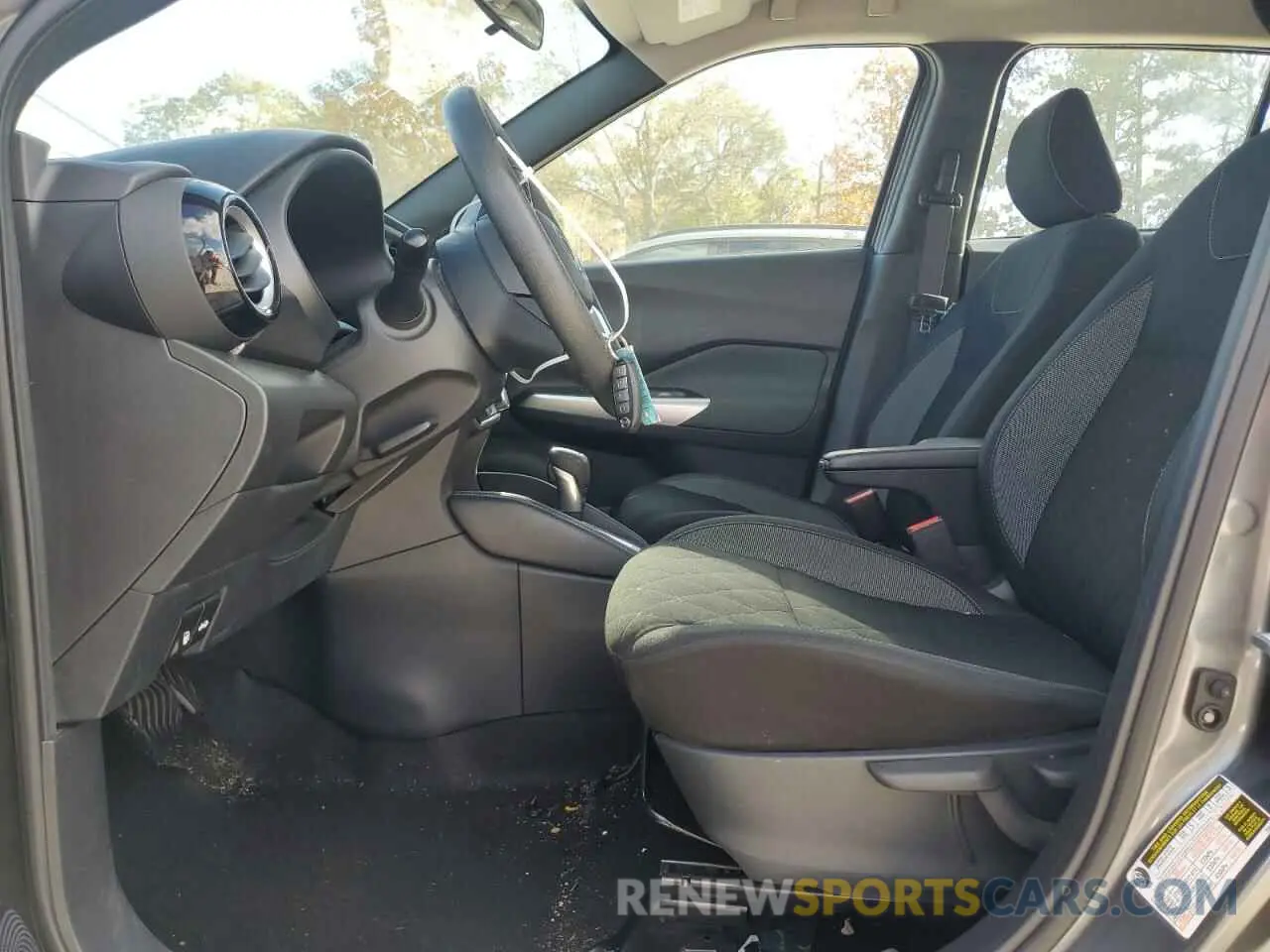 7 Photograph of a damaged car 3N1CP5CV9LL535206 NISSAN KICKS 2020