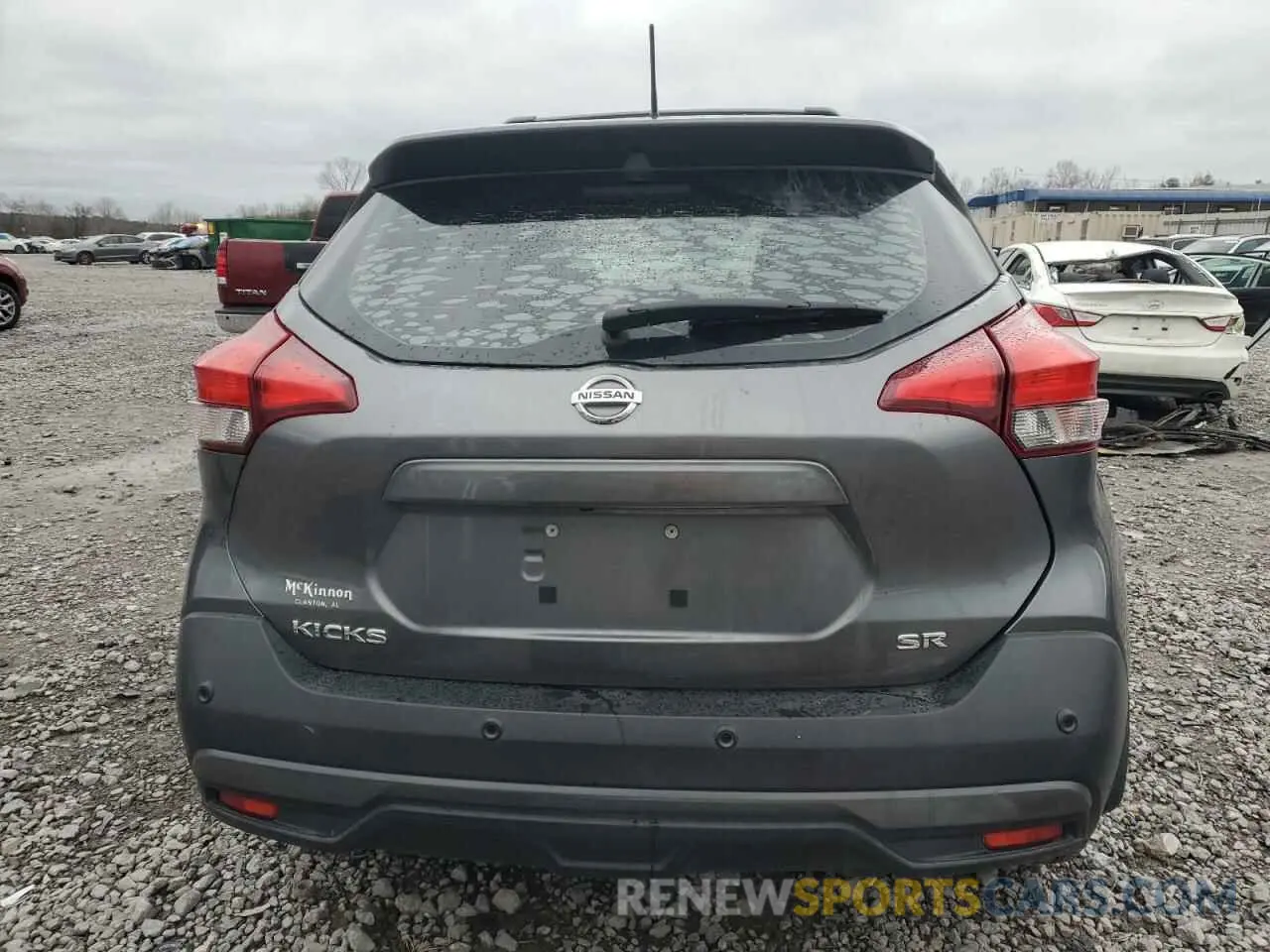 6 Photograph of a damaged car 3N1CP5DV0LL500682 NISSAN KICKS 2020