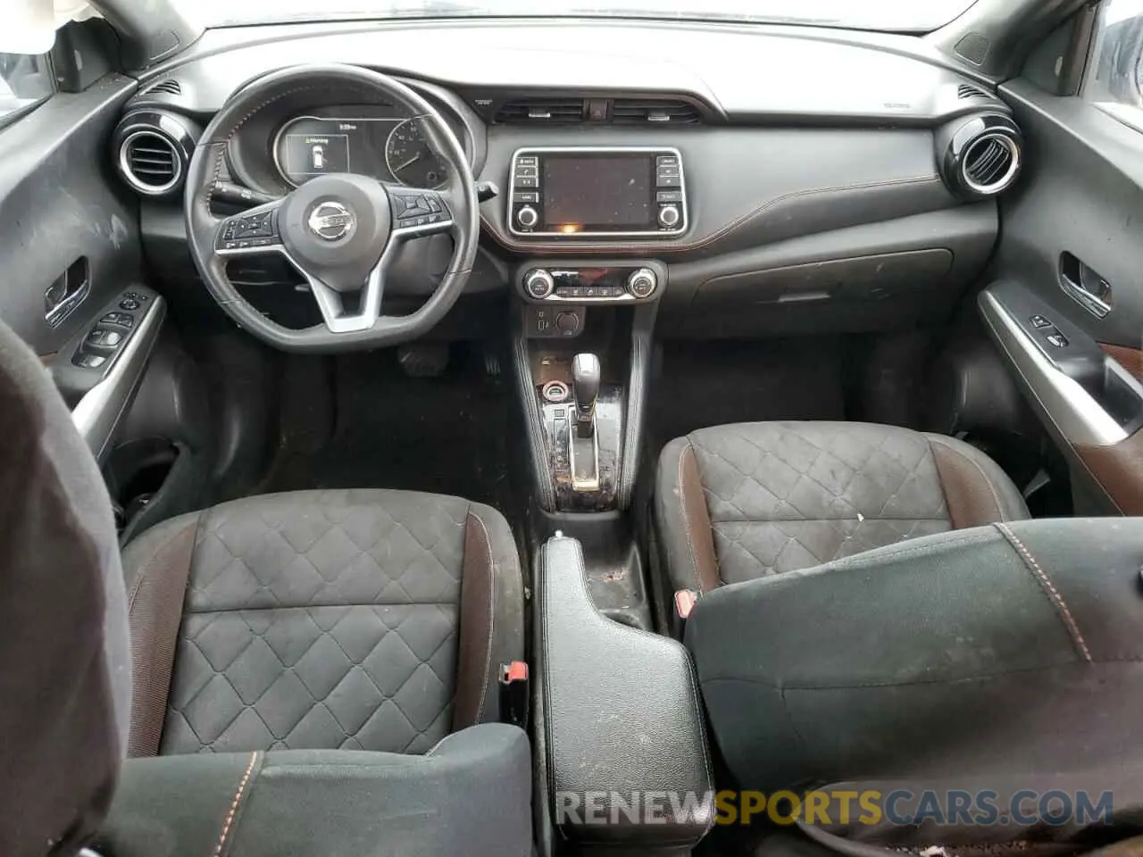 8 Photograph of a damaged car 3N1CP5DV0LL556458 NISSAN KICKS 2020