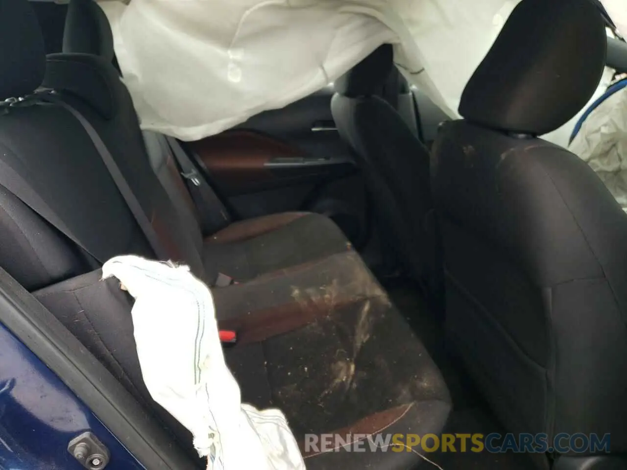 12 Photograph of a damaged car 3N1CP5DV1LL484542 NISSAN KICKS 2020
