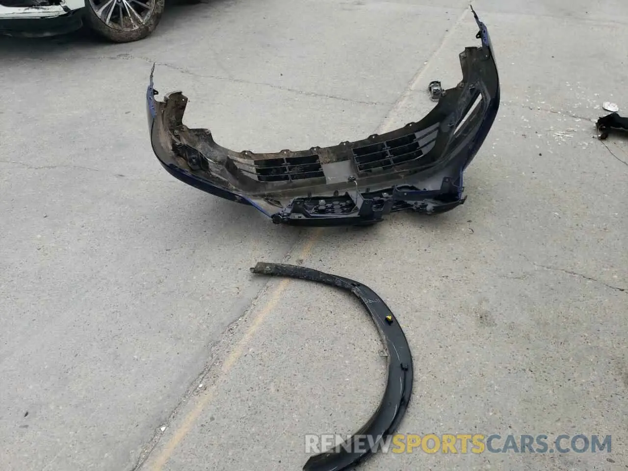 15 Photograph of a damaged car 3N1CP5DV1LL484542 NISSAN KICKS 2020