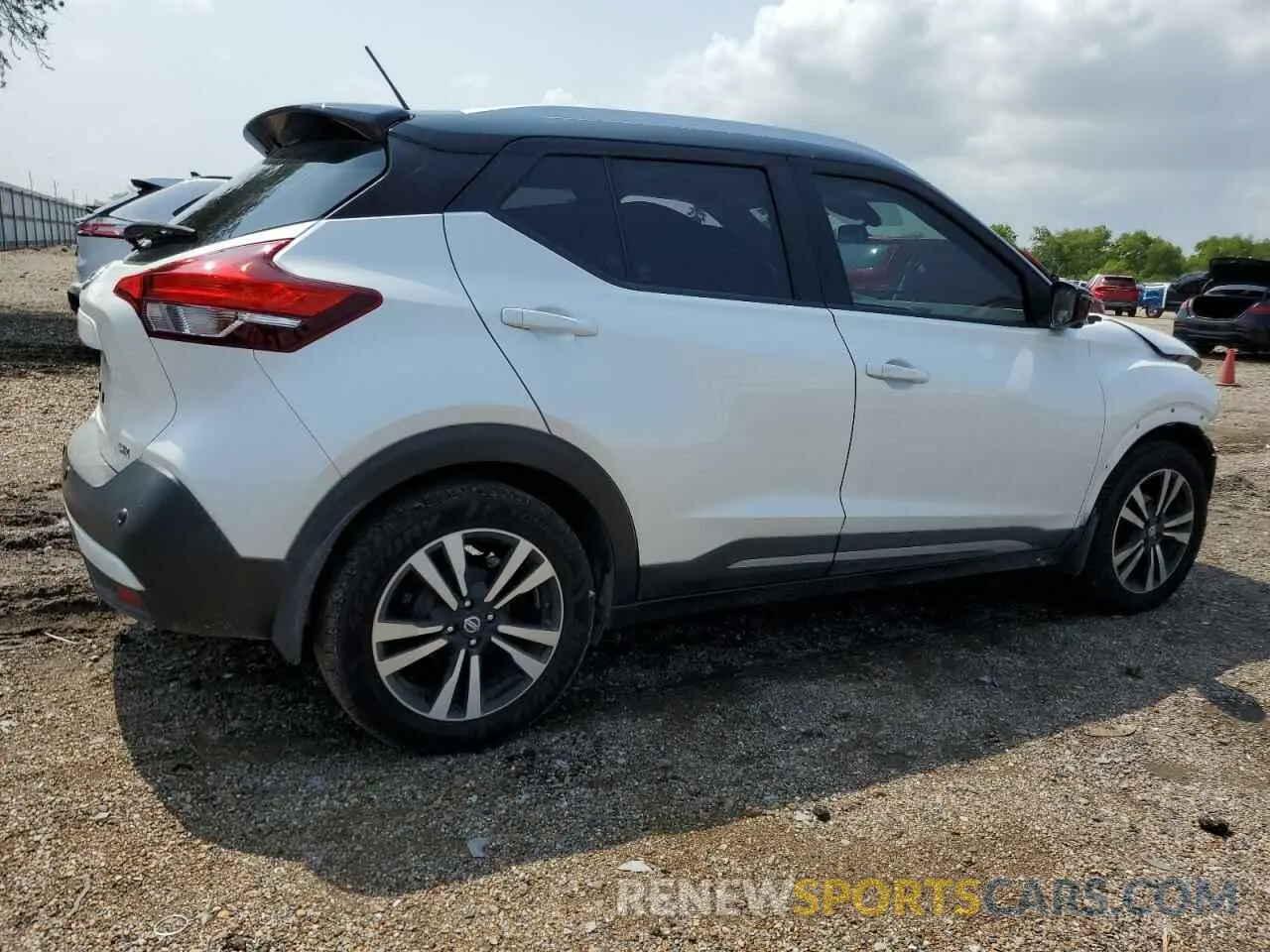 3 Photograph of a damaged car 3N1CP5DV1LL504658 NISSAN KICKS 2020