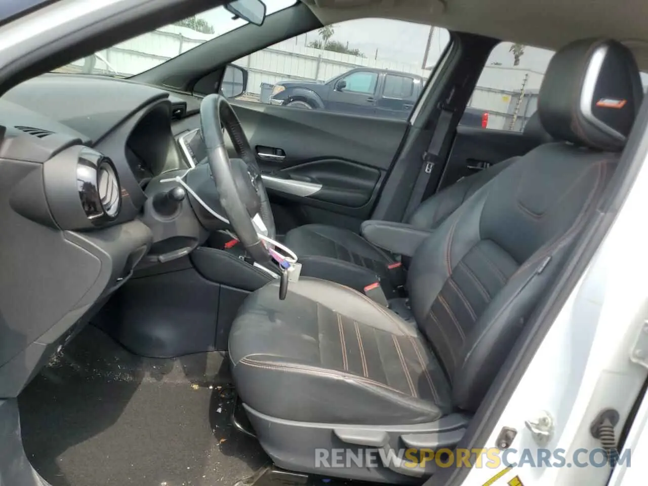 7 Photograph of a damaged car 3N1CP5DV1LL504658 NISSAN KICKS 2020