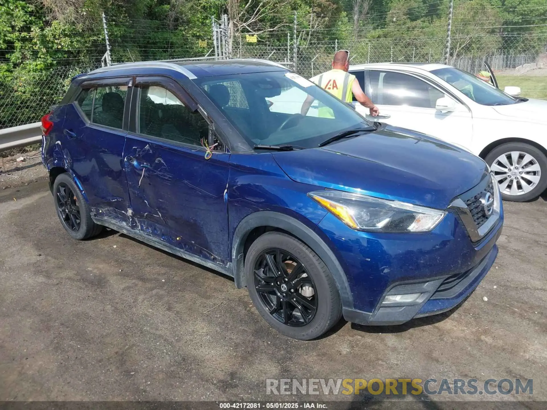 1 Photograph of a damaged car 3N1CP5DV1LL516745 NISSAN KICKS 2020