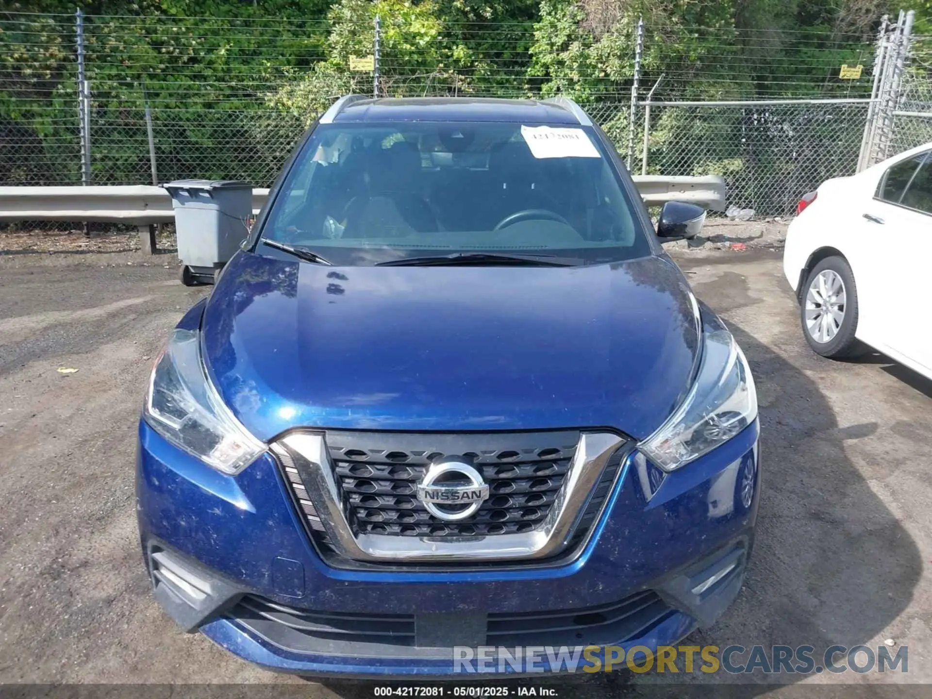 12 Photograph of a damaged car 3N1CP5DV1LL516745 NISSAN KICKS 2020