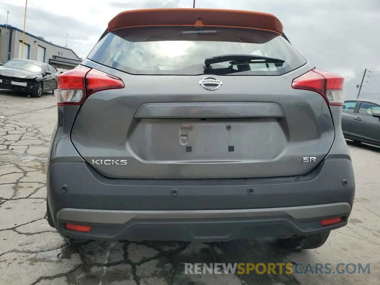 6 Photograph of a damaged car 3N1CP5DV1LL533738 NISSAN KICKS 2020