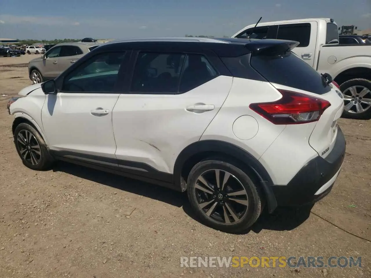 2 Photograph of a damaged car 3N1CP5DV1LL555142 NISSAN KICKS 2020