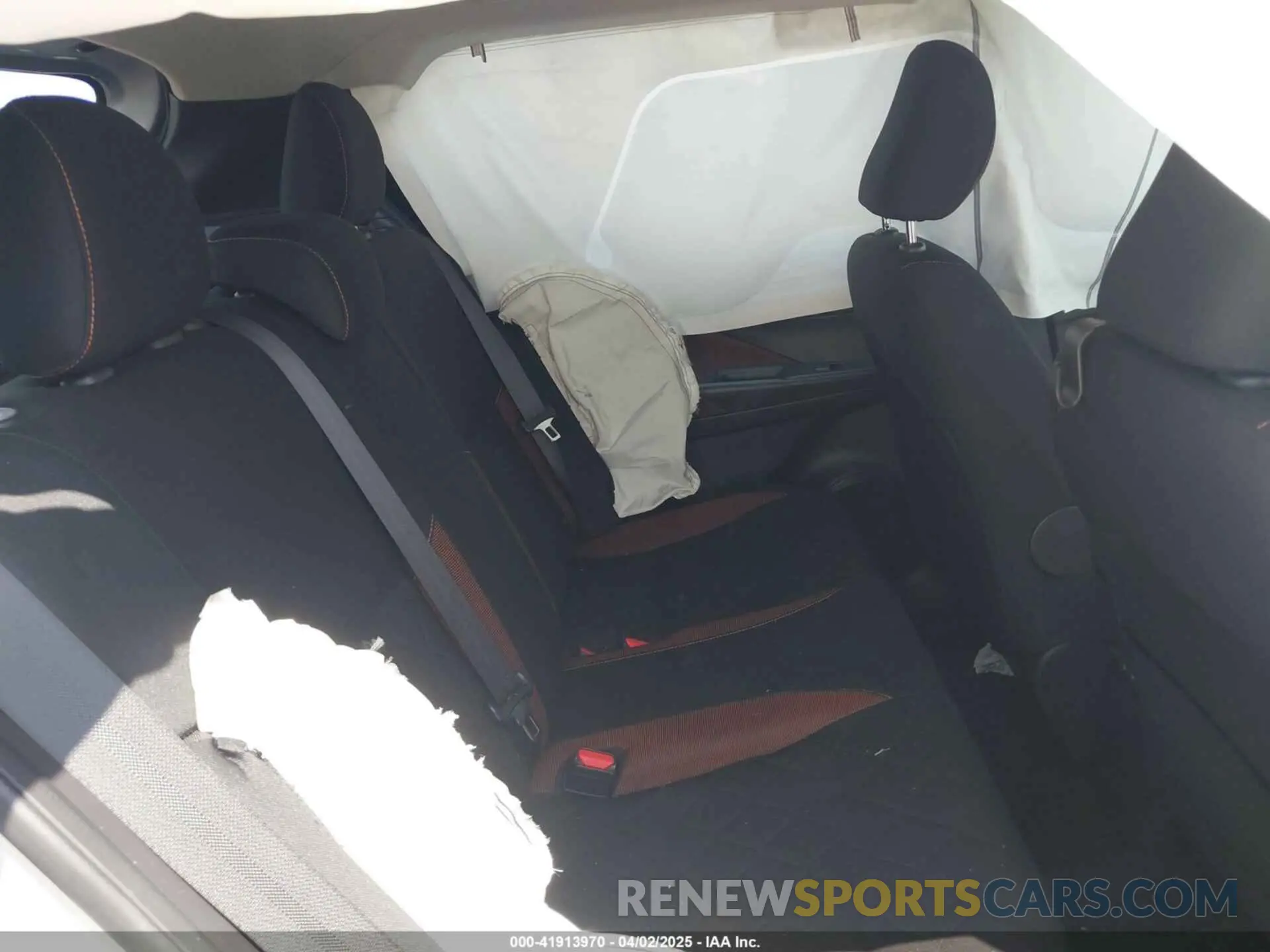 8 Photograph of a damaged car 3N1CP5DV1LL565301 NISSAN KICKS 2020