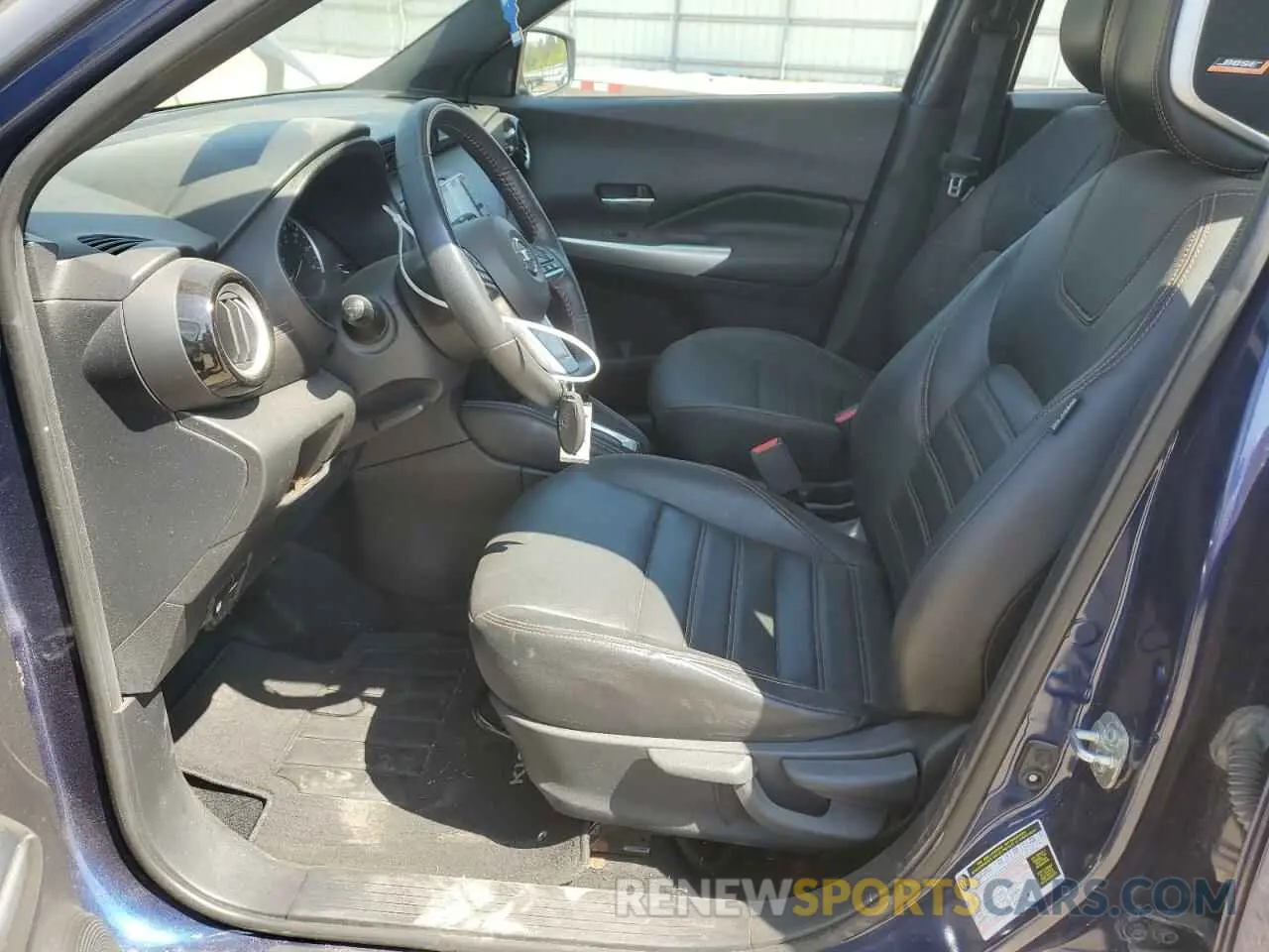 7 Photograph of a damaged car 3N1CP5DV2LL483755 NISSAN KICKS 2020