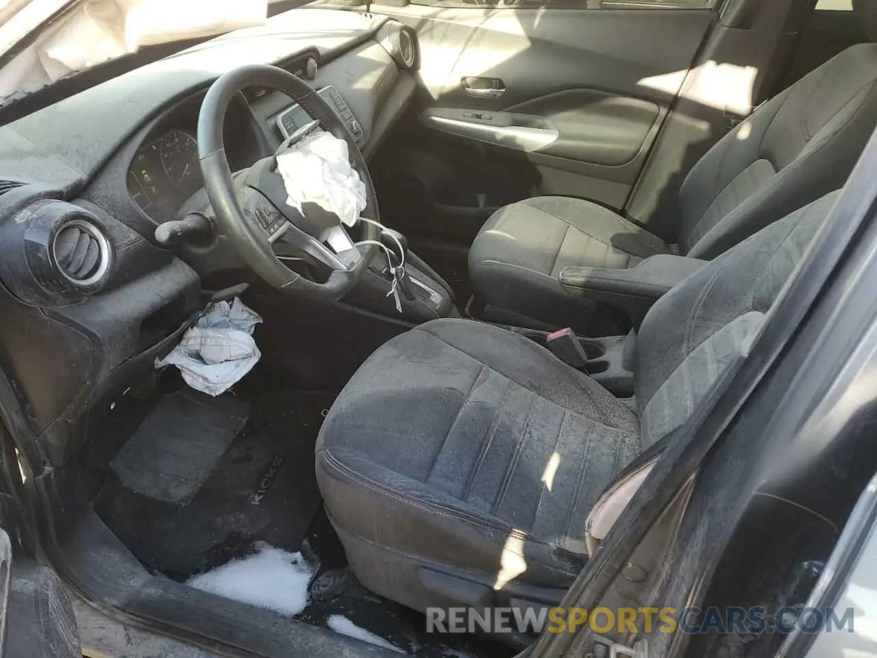 7 Photograph of a damaged car 3N1CP5DV2LL509142 NISSAN KICKS 2020