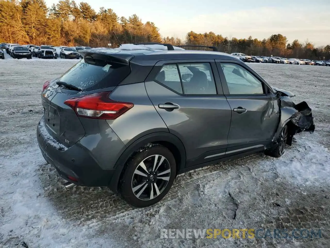 3 Photograph of a damaged car 3N1CP5DV3LL524488 NISSAN KICKS 2020