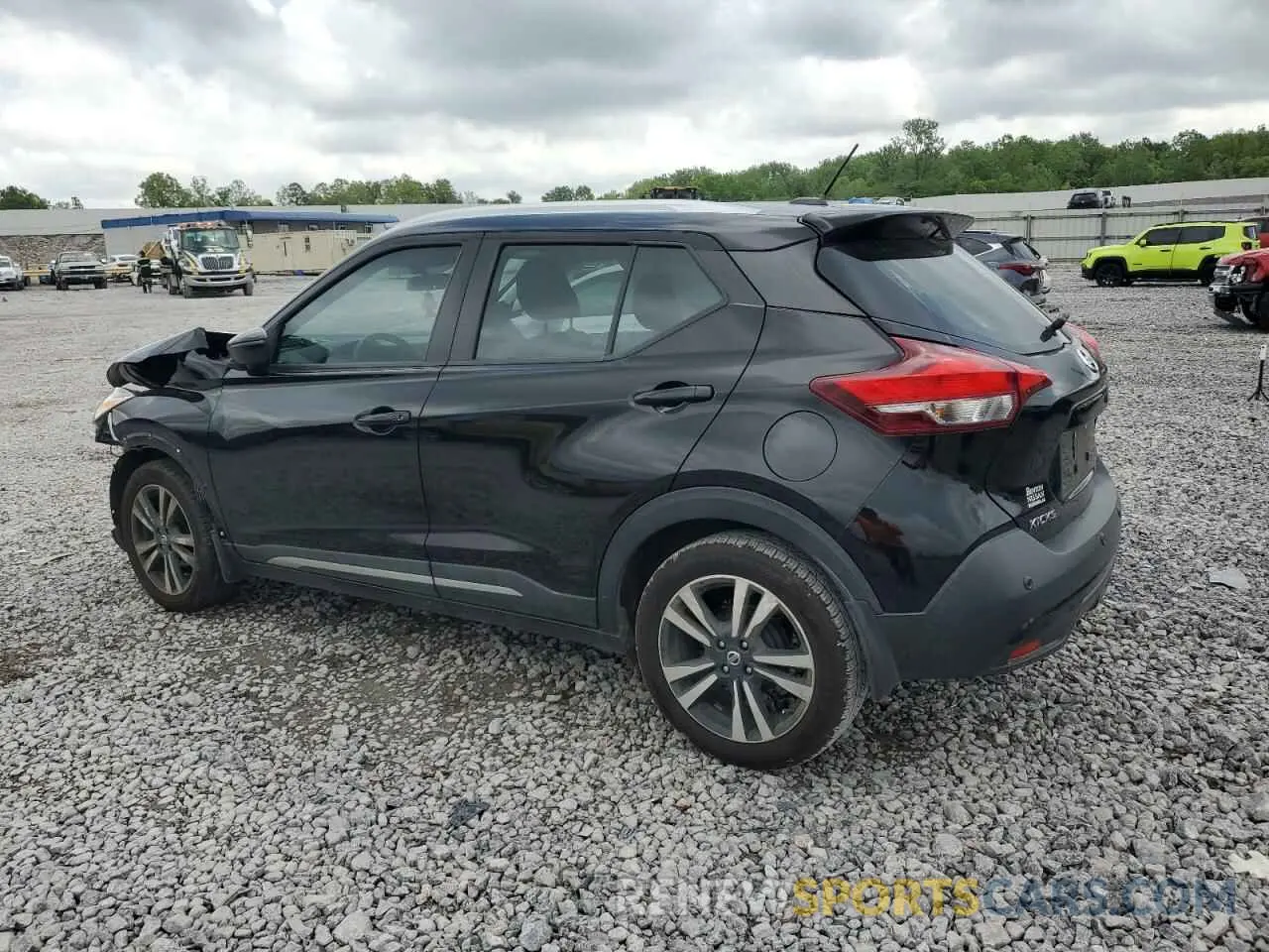 2 Photograph of a damaged car 3N1CP5DV4LL533989 NISSAN KICKS 2020