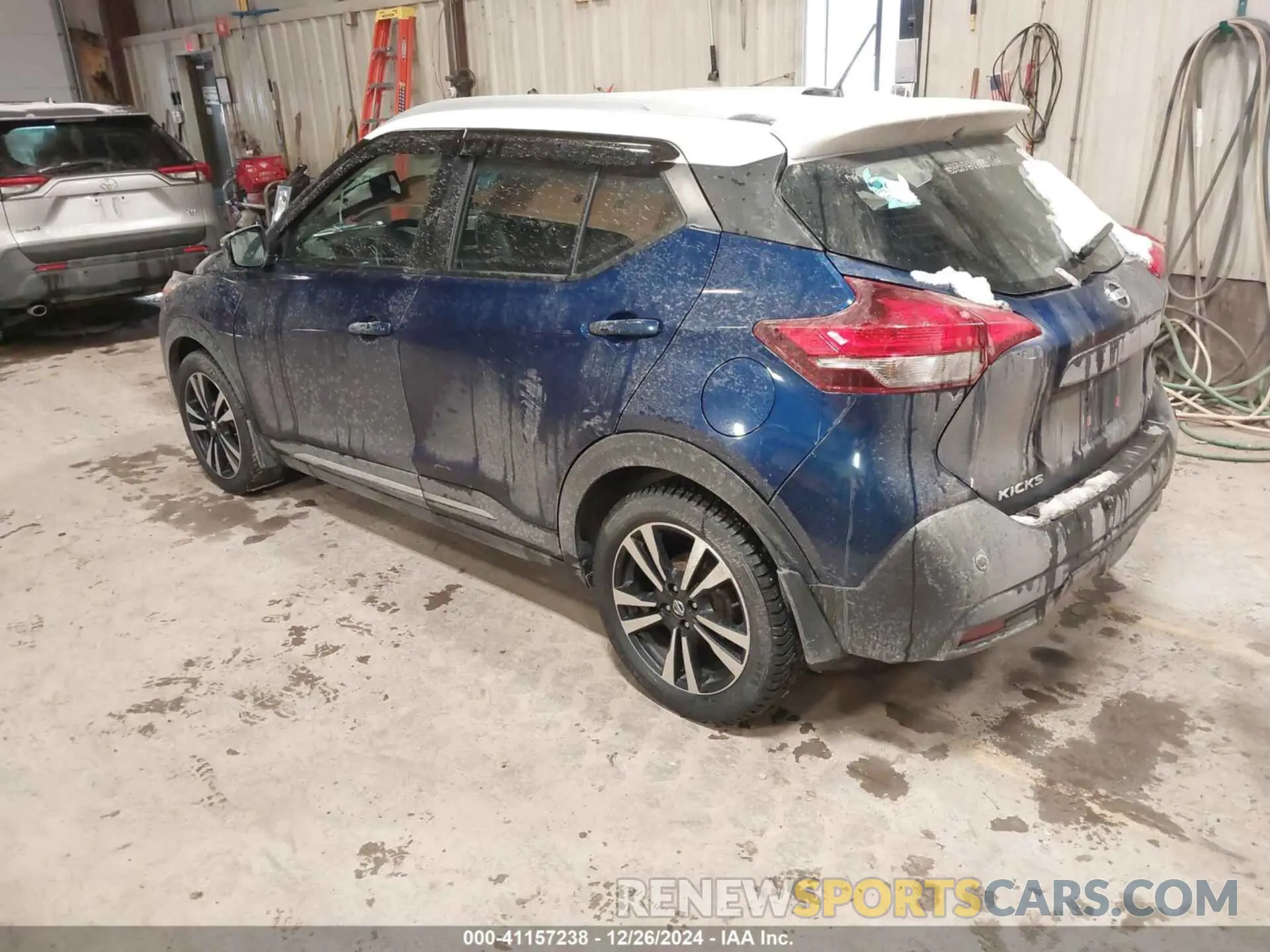 3 Photograph of a damaged car 3N1CP5DV4LL559329 NISSAN KICKS 2020