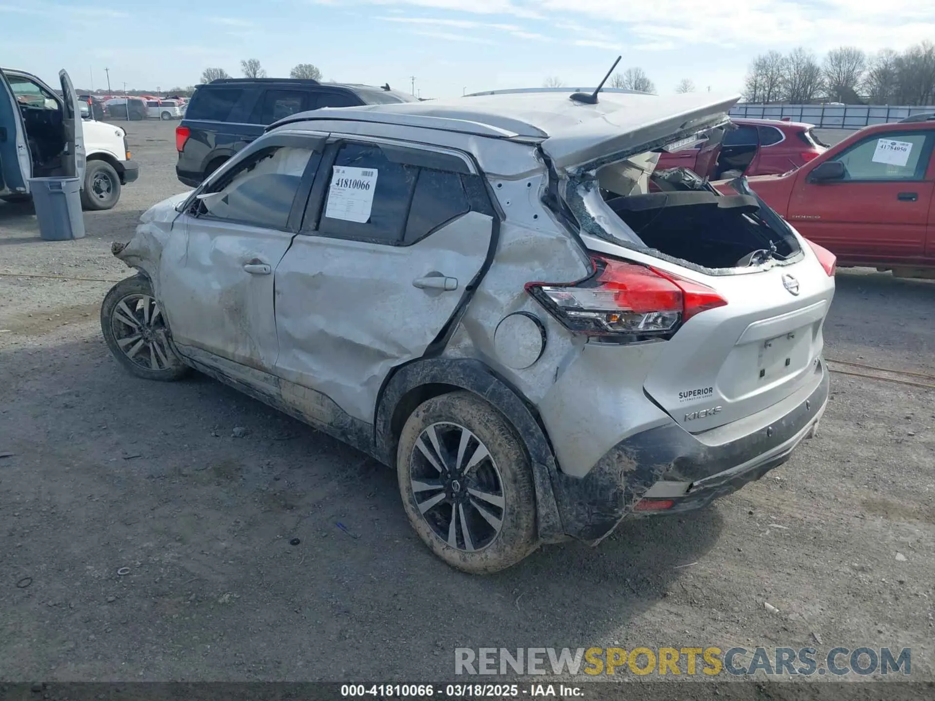3 Фотография поврежденного автомобиля 3N1CP5DV5LL486682 NISSAN KICKS 2020