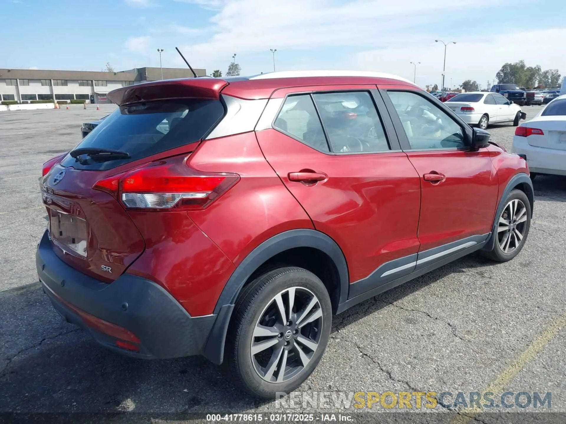 4 Фотография поврежденного автомобиля 3N1CP5DV5LL536903 NISSAN KICKS 2020