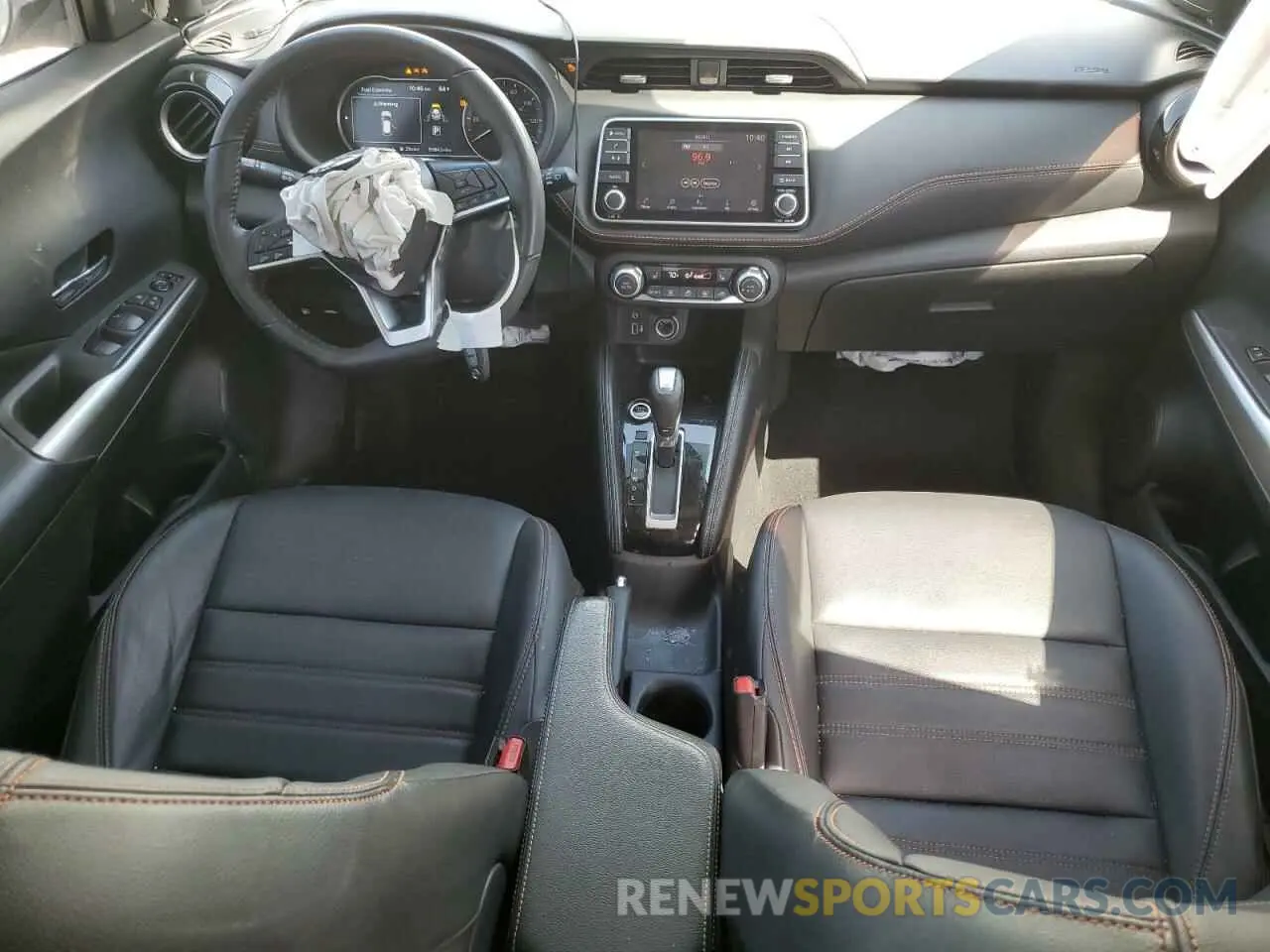 8 Фотография поврежденного автомобиля 3N1CP5DV6LL518474 NISSAN KICKS 2020