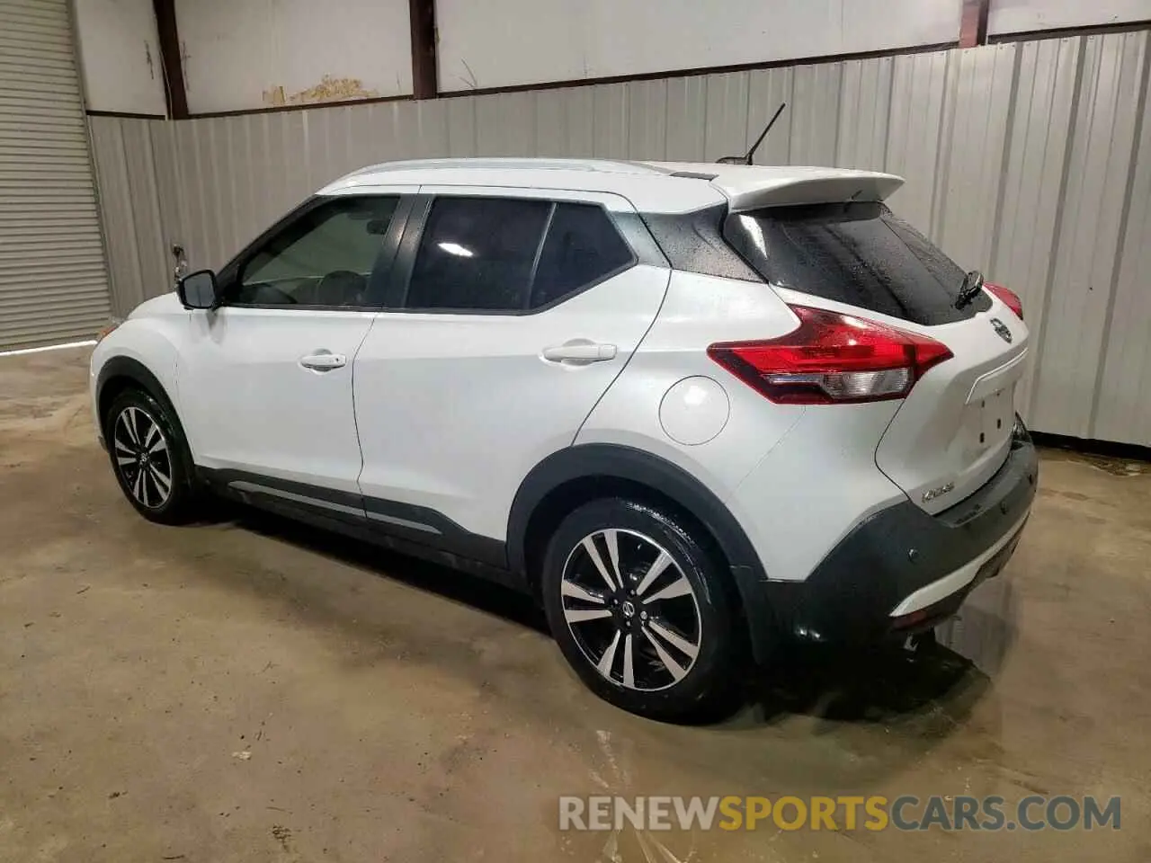 2 Photograph of a damaged car 3N1CP5DV6LL565374 NISSAN KICKS 2020