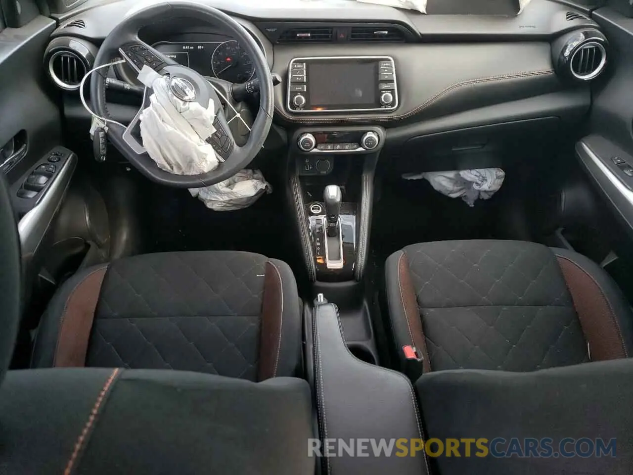 8 Фотография поврежденного автомобиля 3N1CP5DV8LL477913 NISSAN KICKS 2020