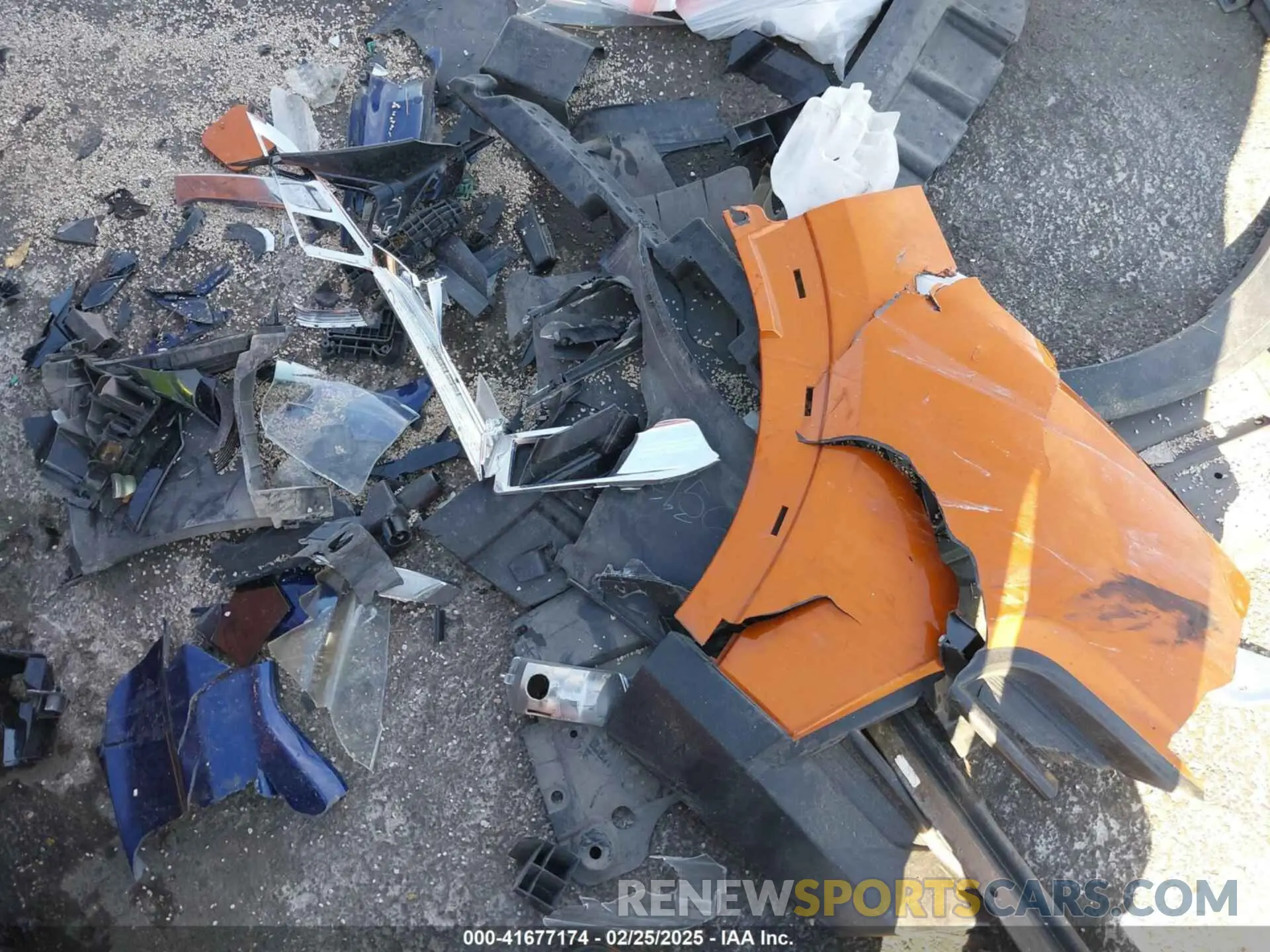 11 Photograph of a damaged car 3N1CP5DV8LL546115 NISSAN KICKS 2020