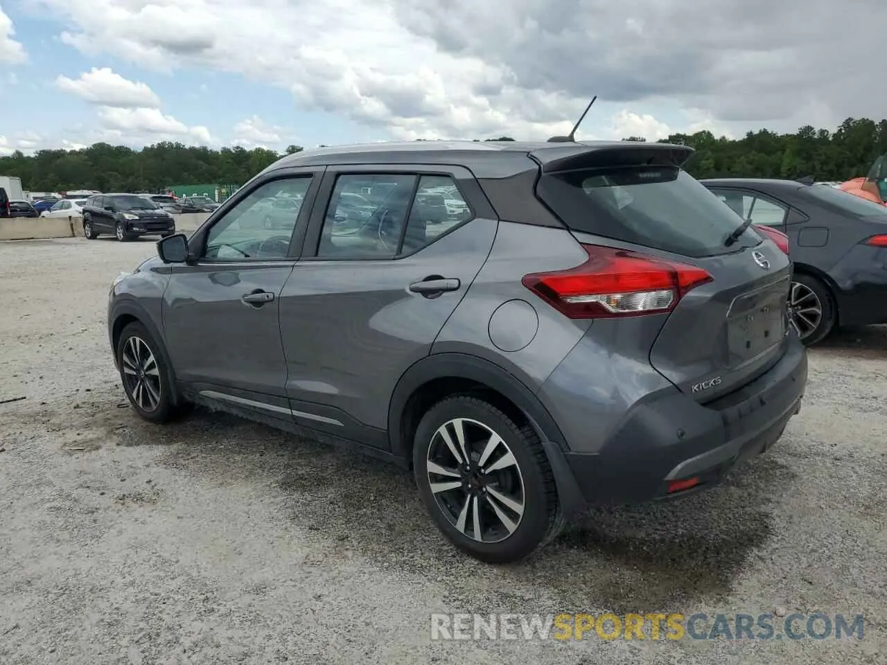 2 Photograph of a damaged car 3N1CP5DVXLL532538 NISSAN KICKS 2020