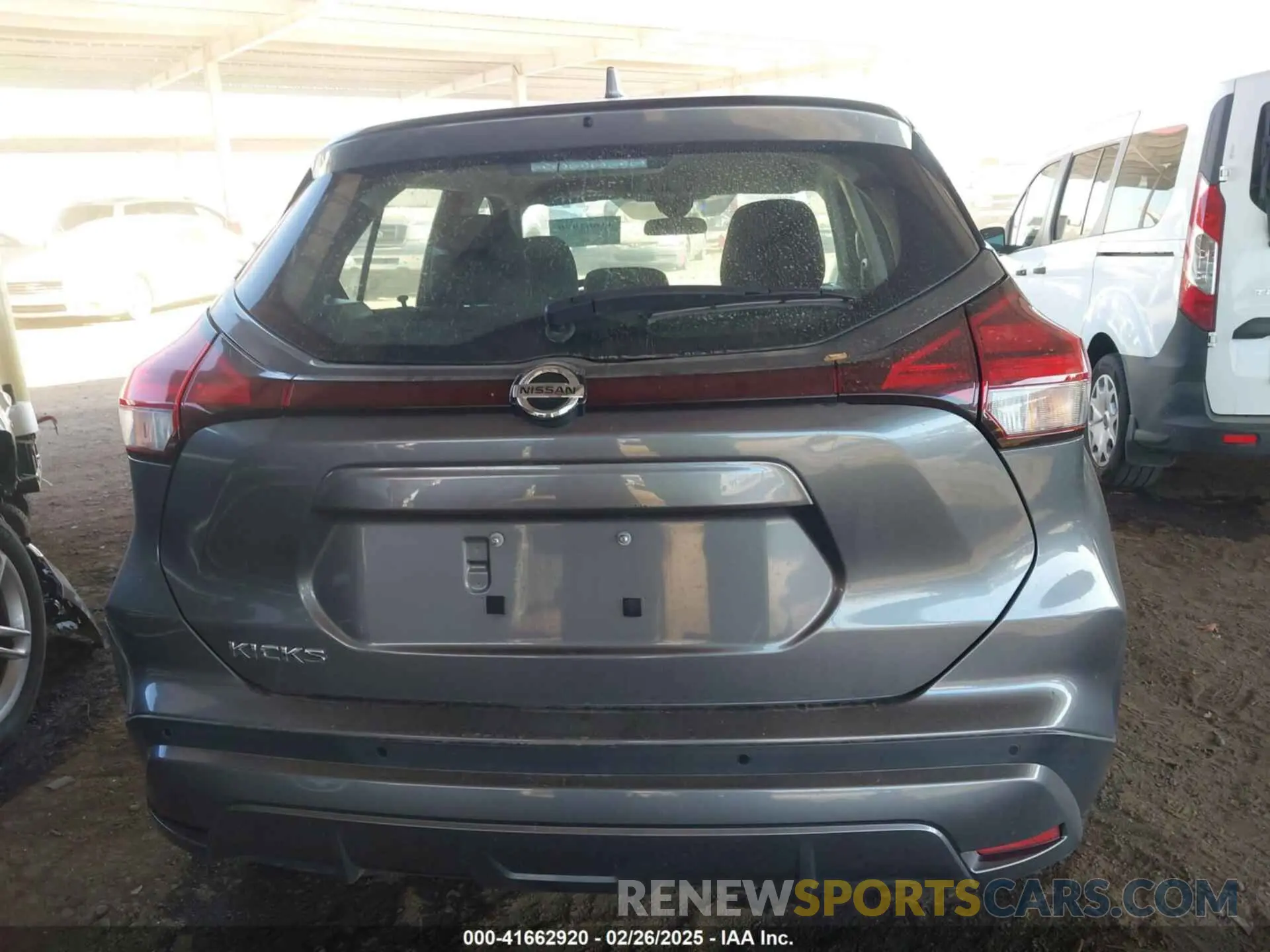 16 Photograph of a damaged car 3N1CP5BV0ML488506 NISSAN KICKS 2021