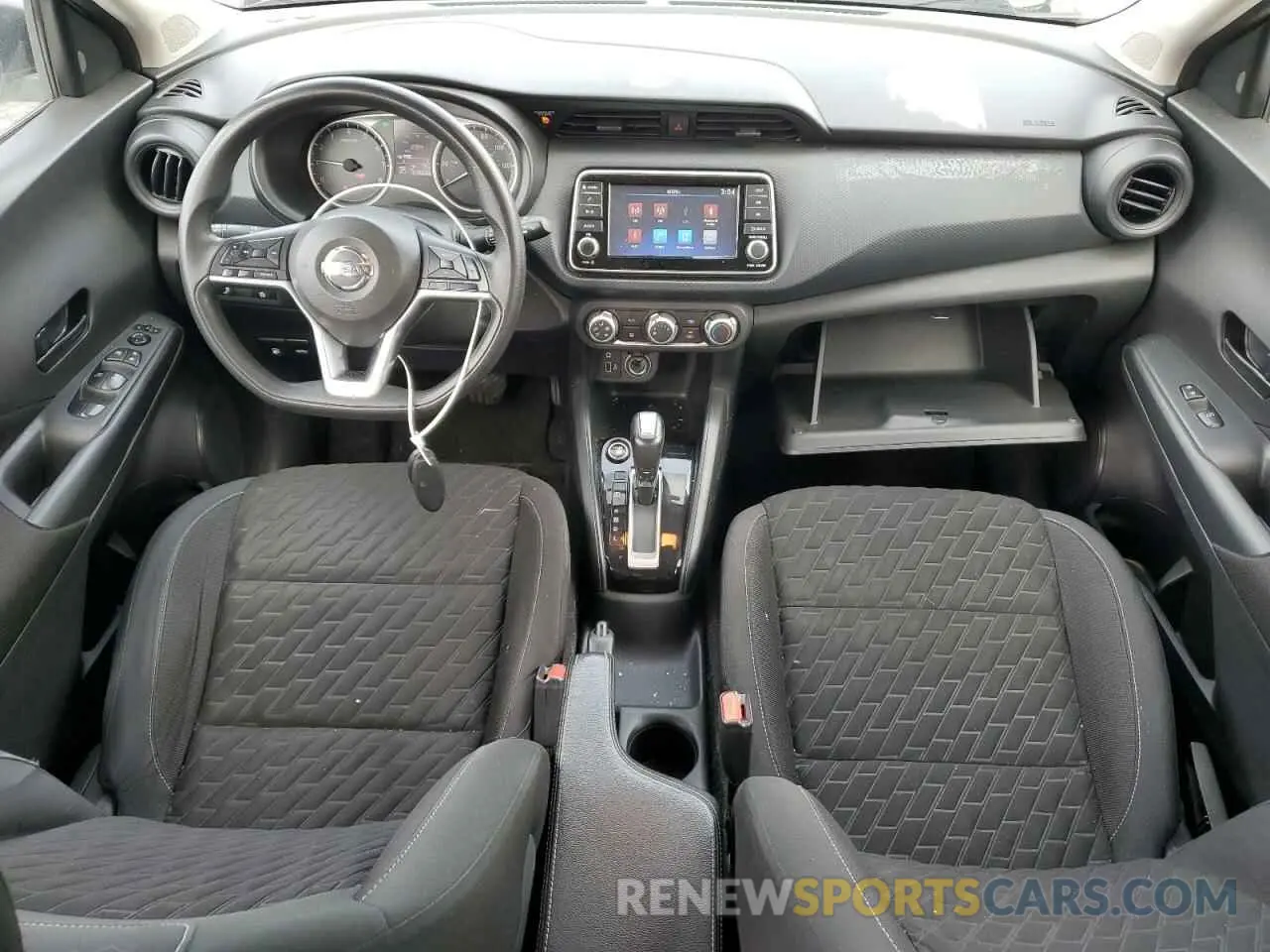 8 Photograph of a damaged car 3N1CP5BV0ML492815 NISSAN KICKS 2021