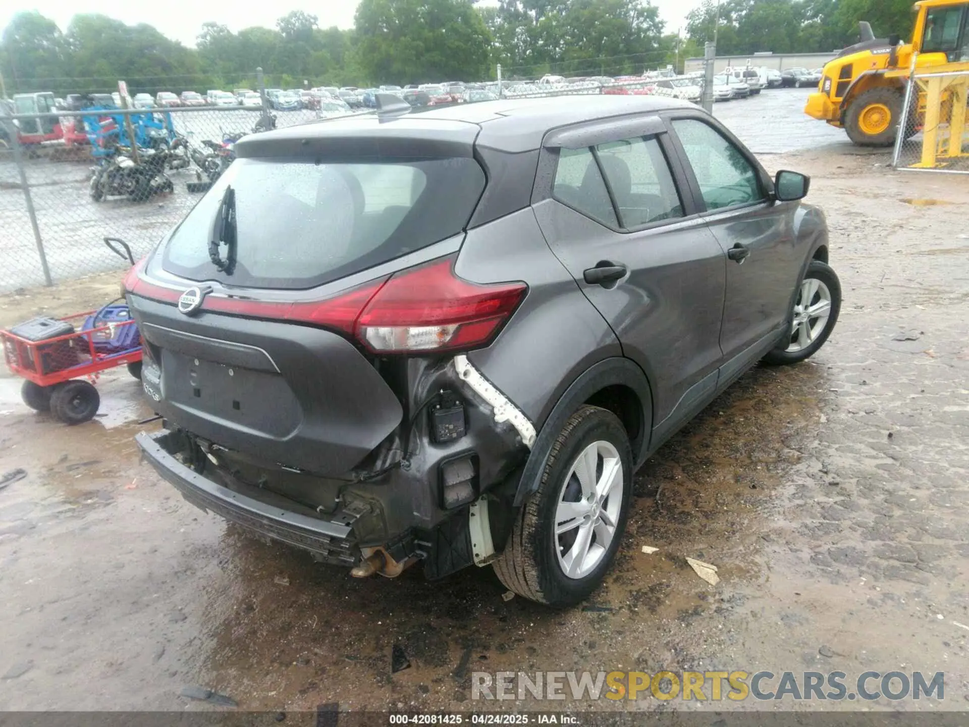 4 Photograph of a damaged car 3N1CP5BV0ML508334 NISSAN KICKS 2021
