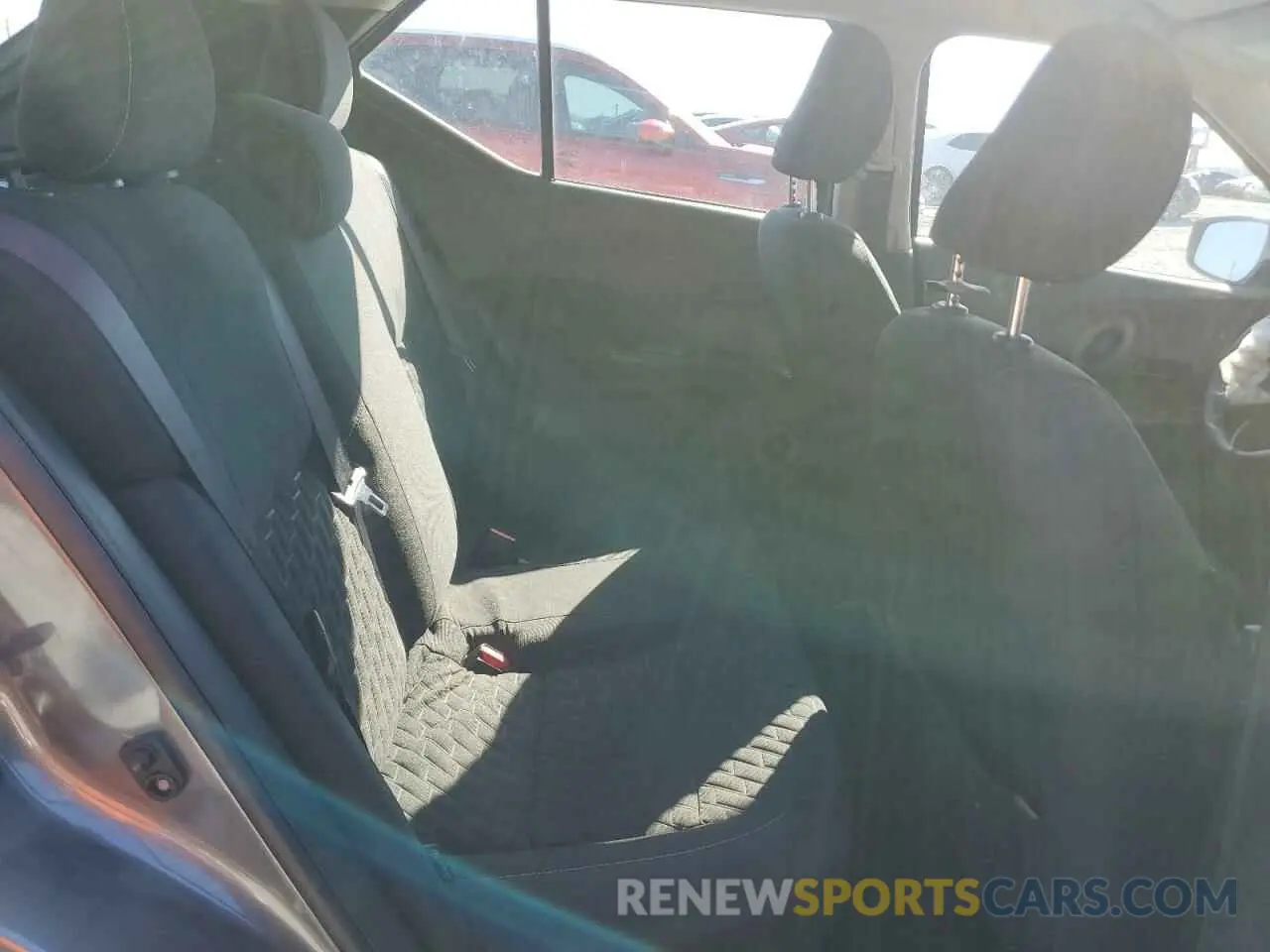 11 Photograph of a damaged car 3N1CP5BV0ML519303 NISSAN KICKS 2021