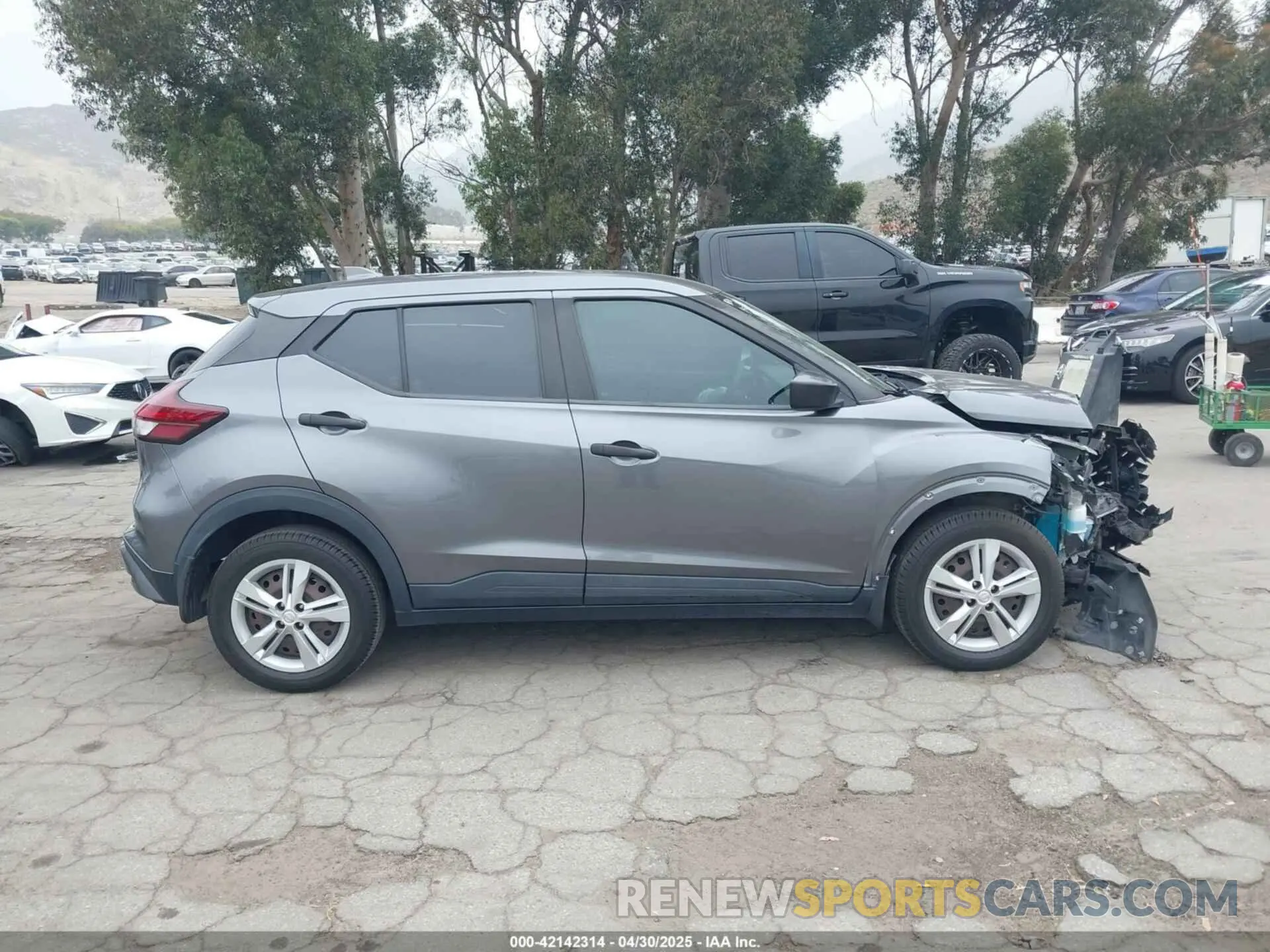 13 Фотография поврежденного автомобиля 3N1CP5BV1ML466062 NISSAN KICKS 2021